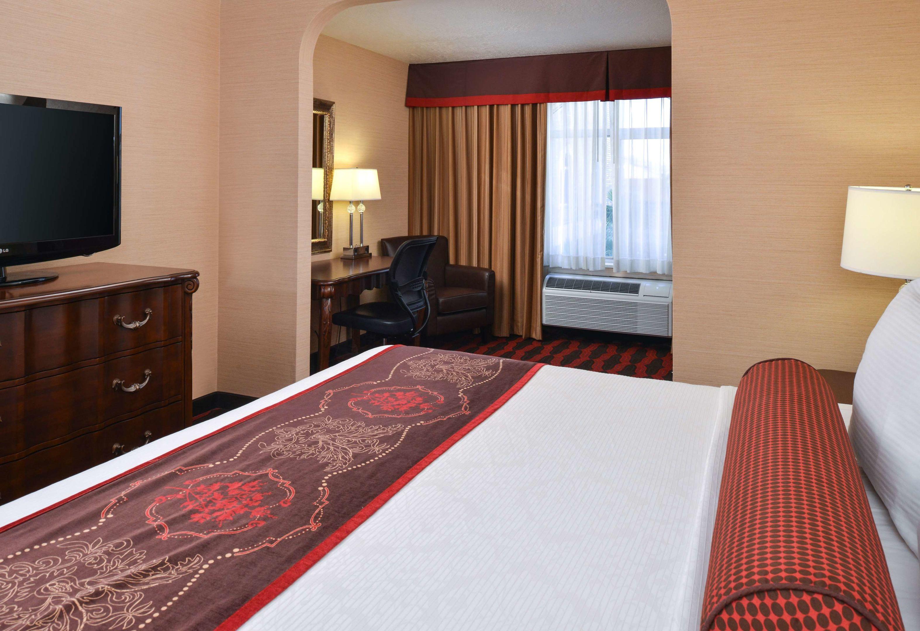 Best Western Plus Abbey Inn — photo 4