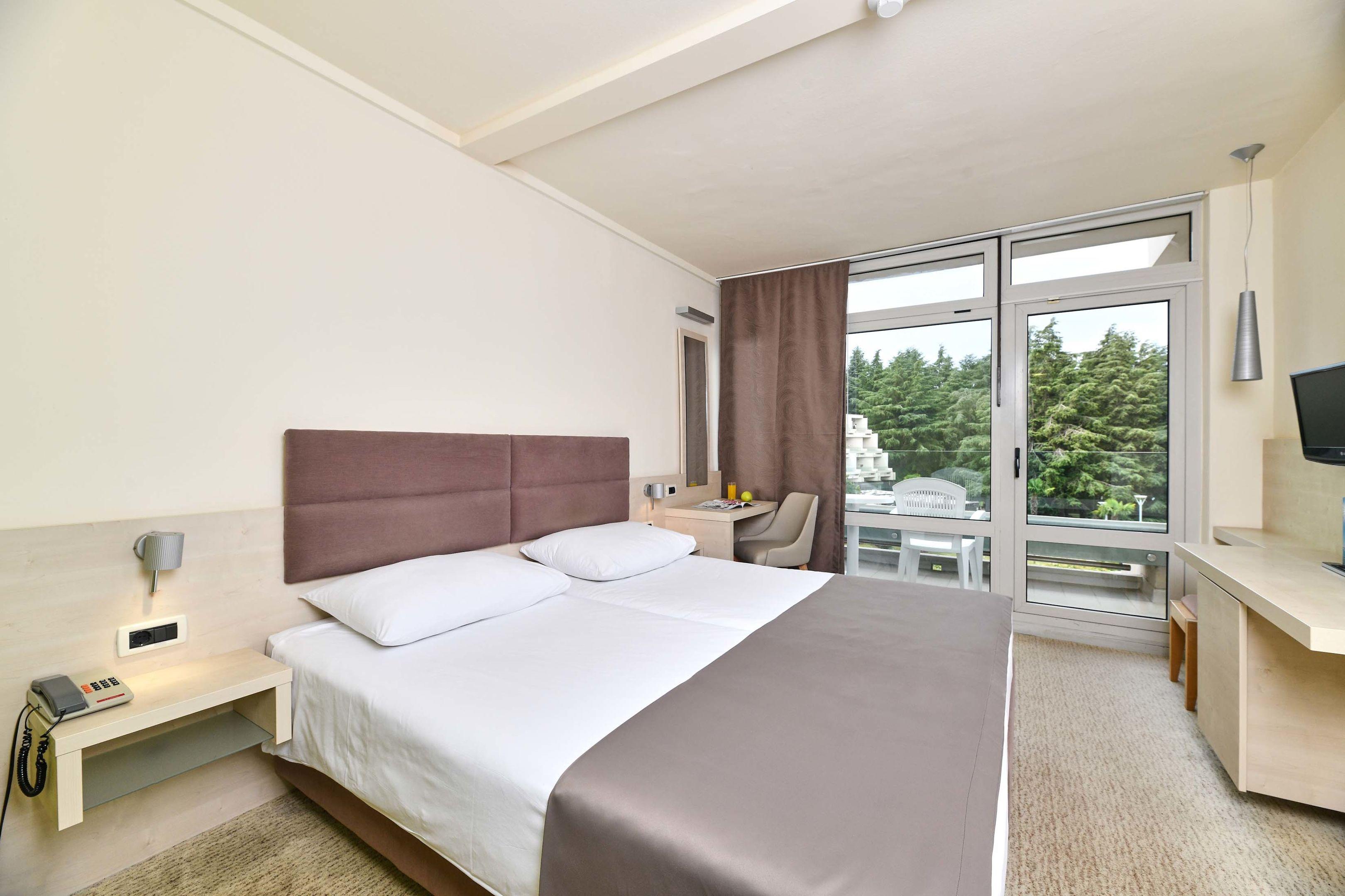 Hotel Mediteran Plava Laguna — photo 4