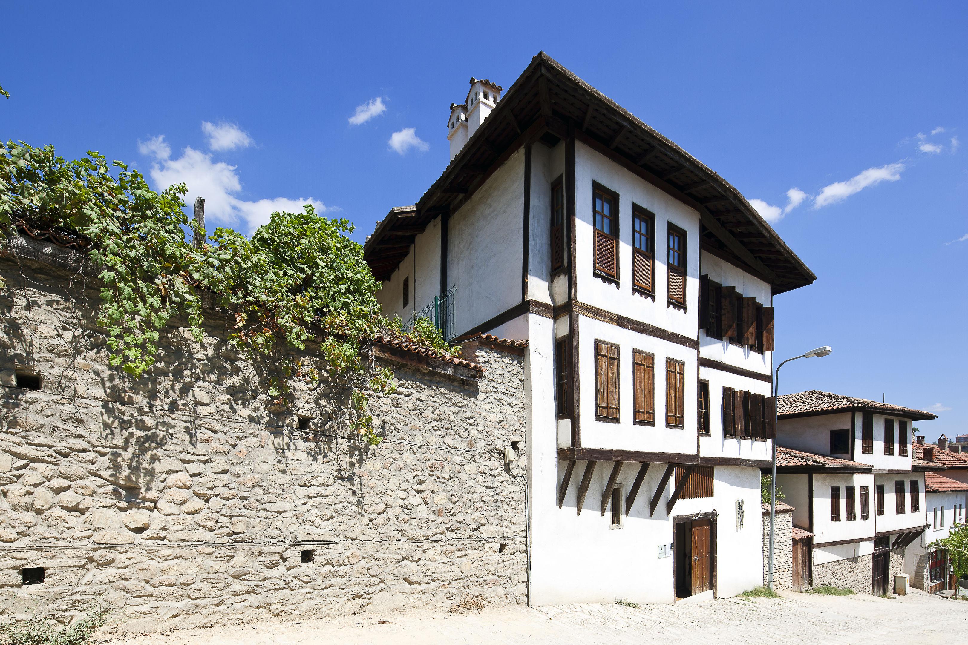 Gulevi — photo 3