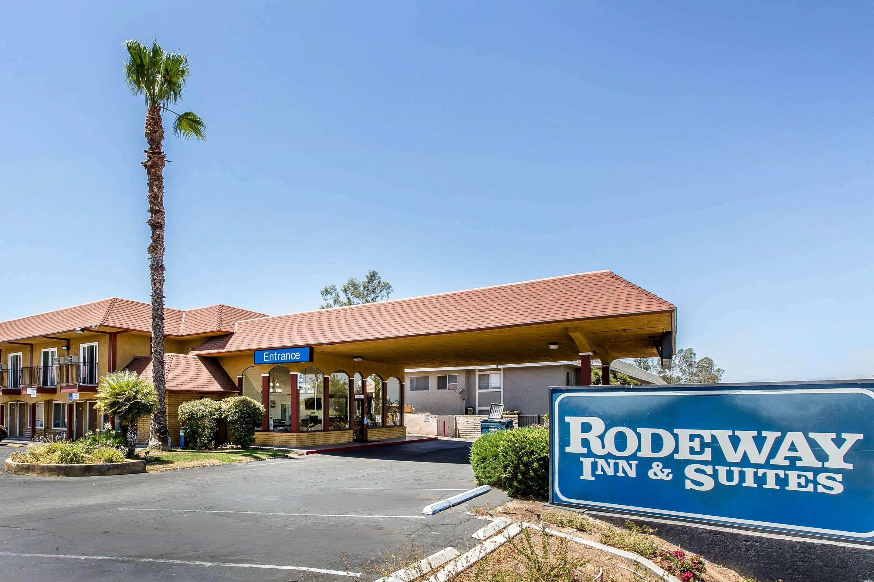 Rodeway Inn & Suites — photo 4
