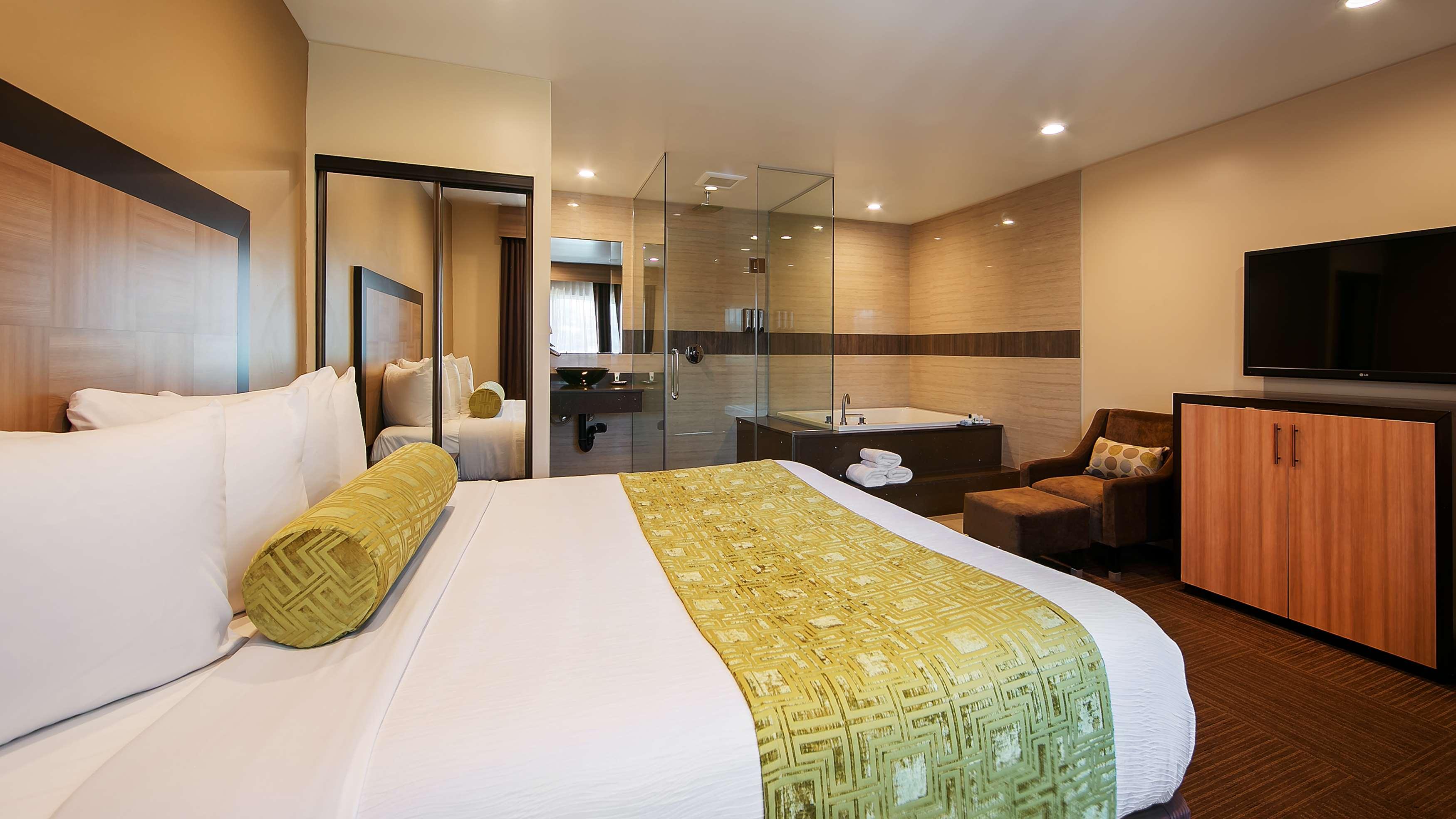 Best Western Plus Glendale — photo 4