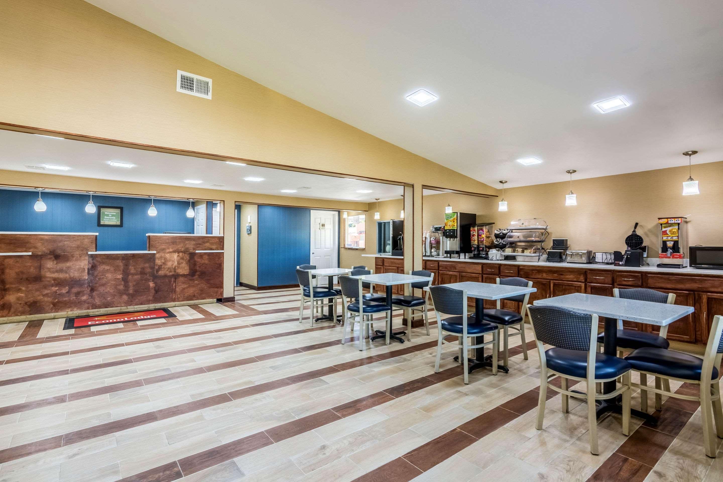Econo Lodge — photo 4
