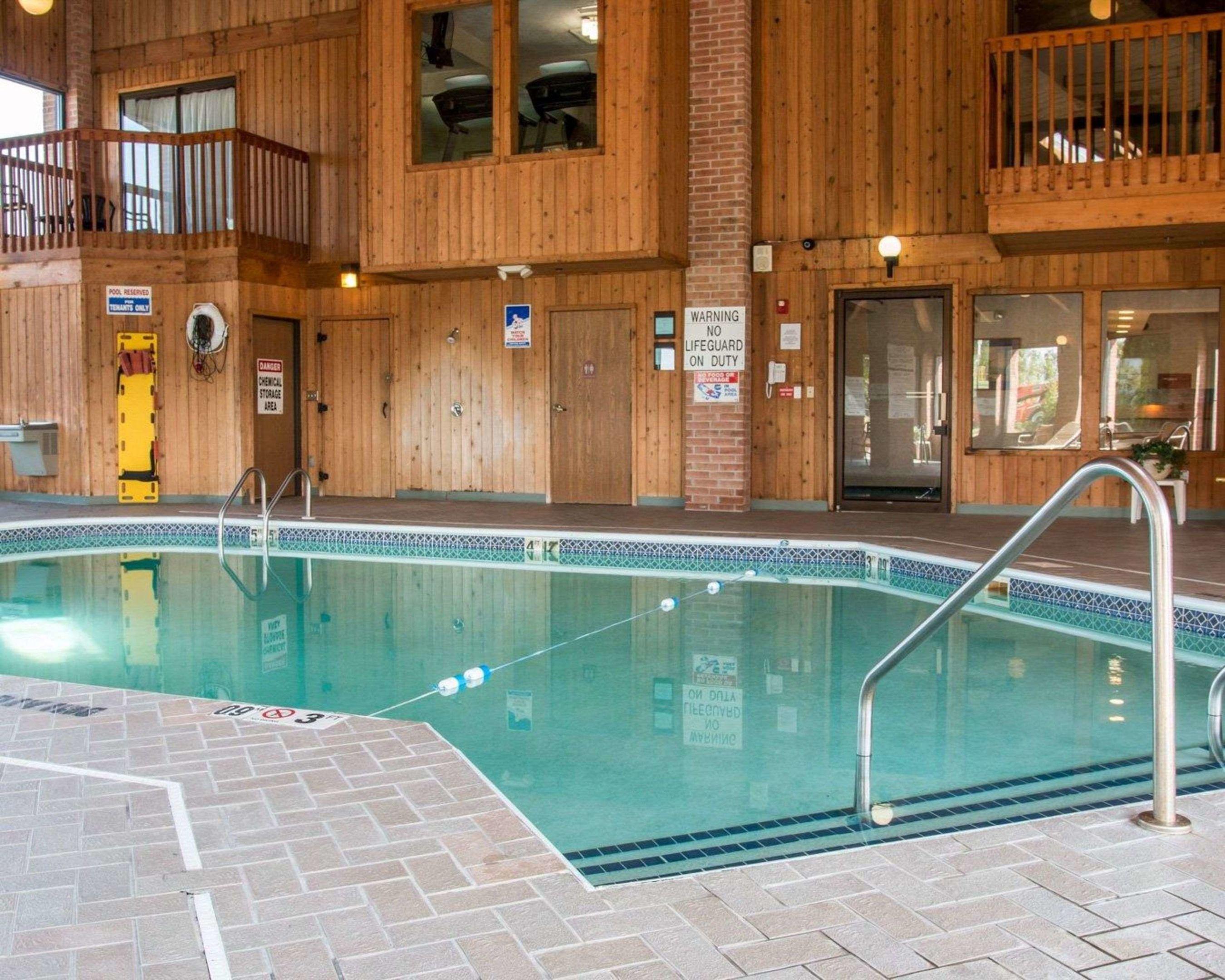 Quality Inn Hudsonville — photo 4