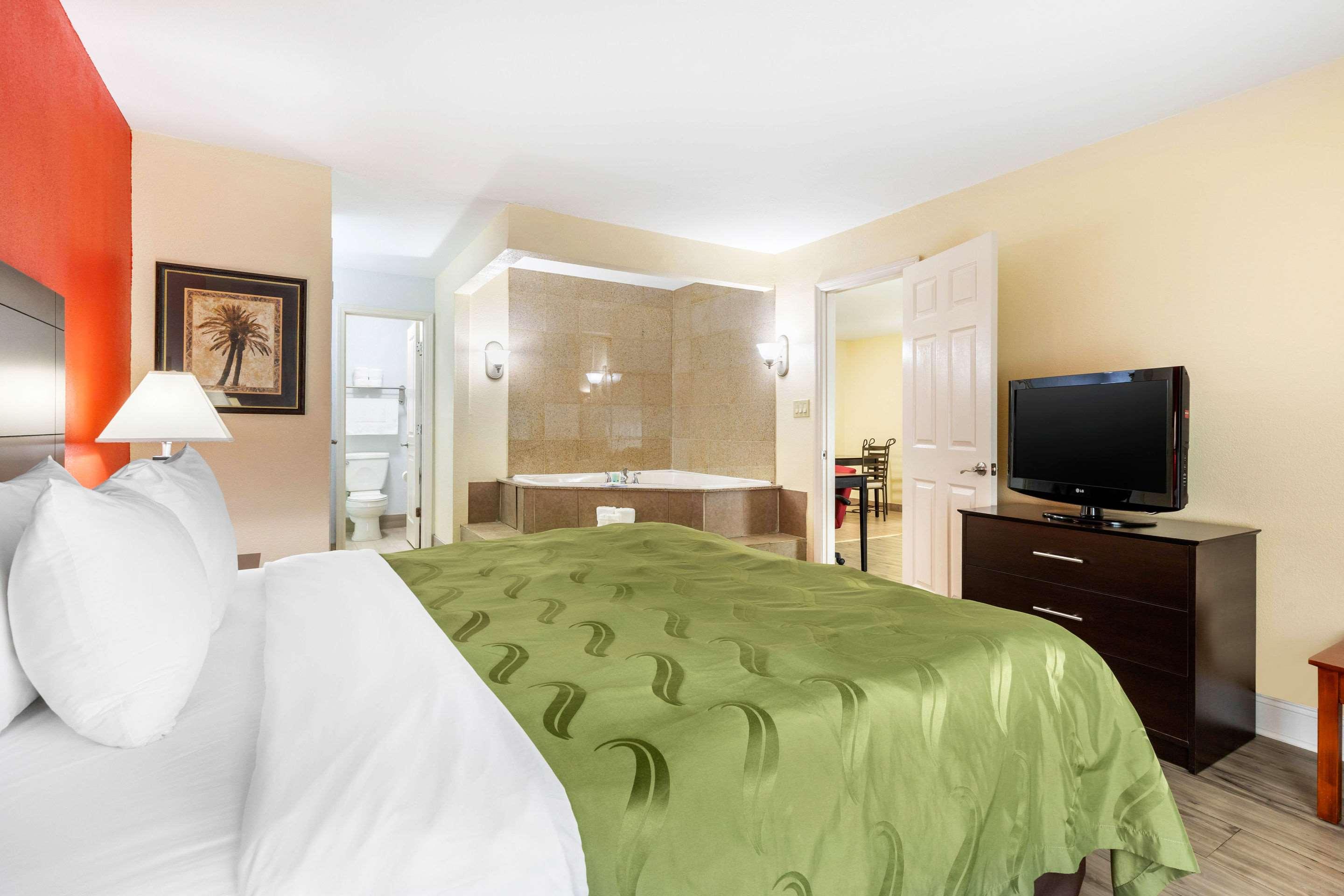Quality Inn & Suites — photo 5