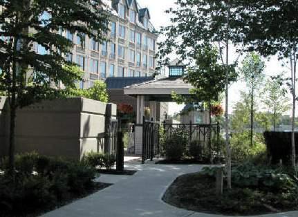 Holiday Inn & Suites North Vancouver — photo 3