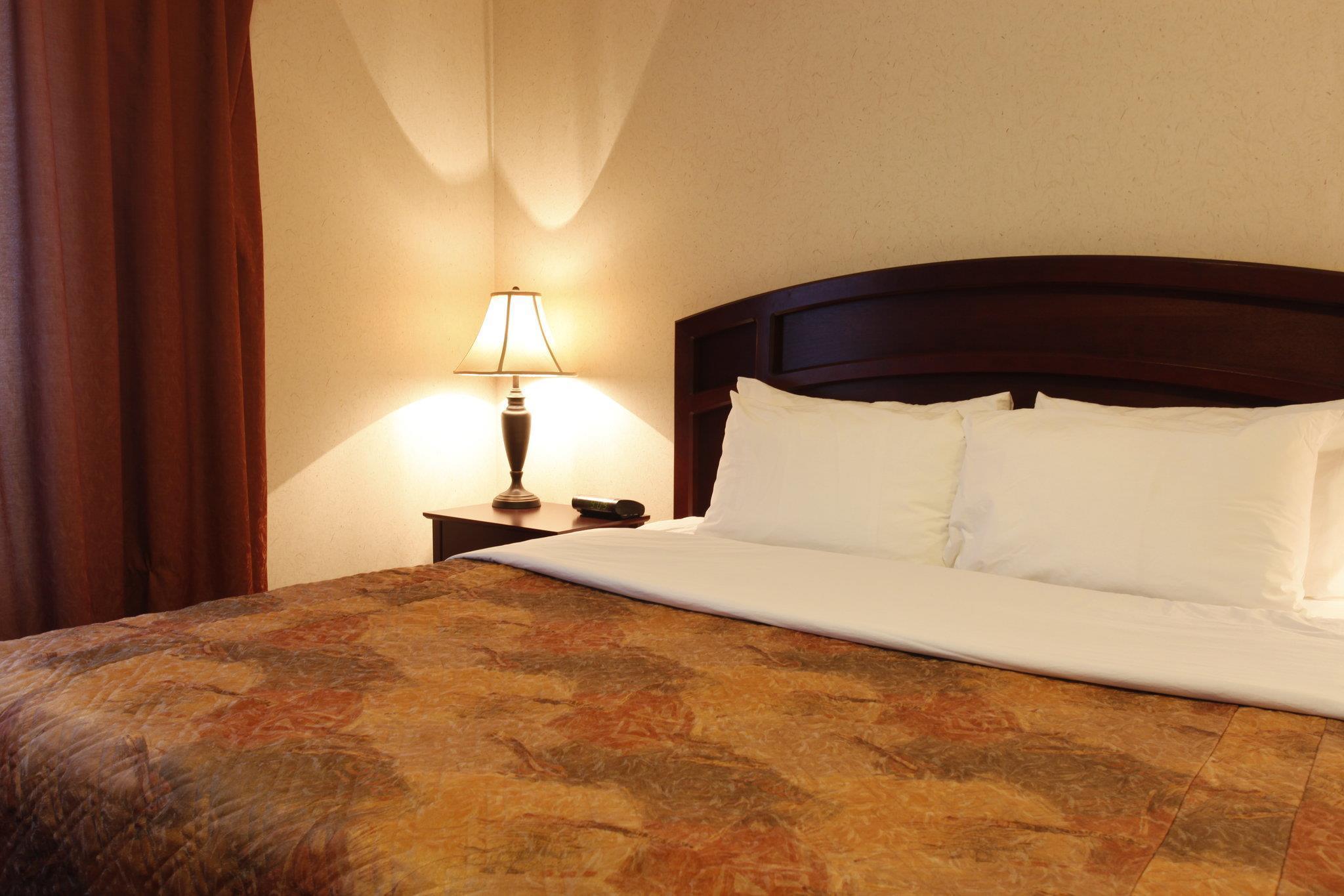 Pomeroy Inn & Suites Fort St John — photo 4