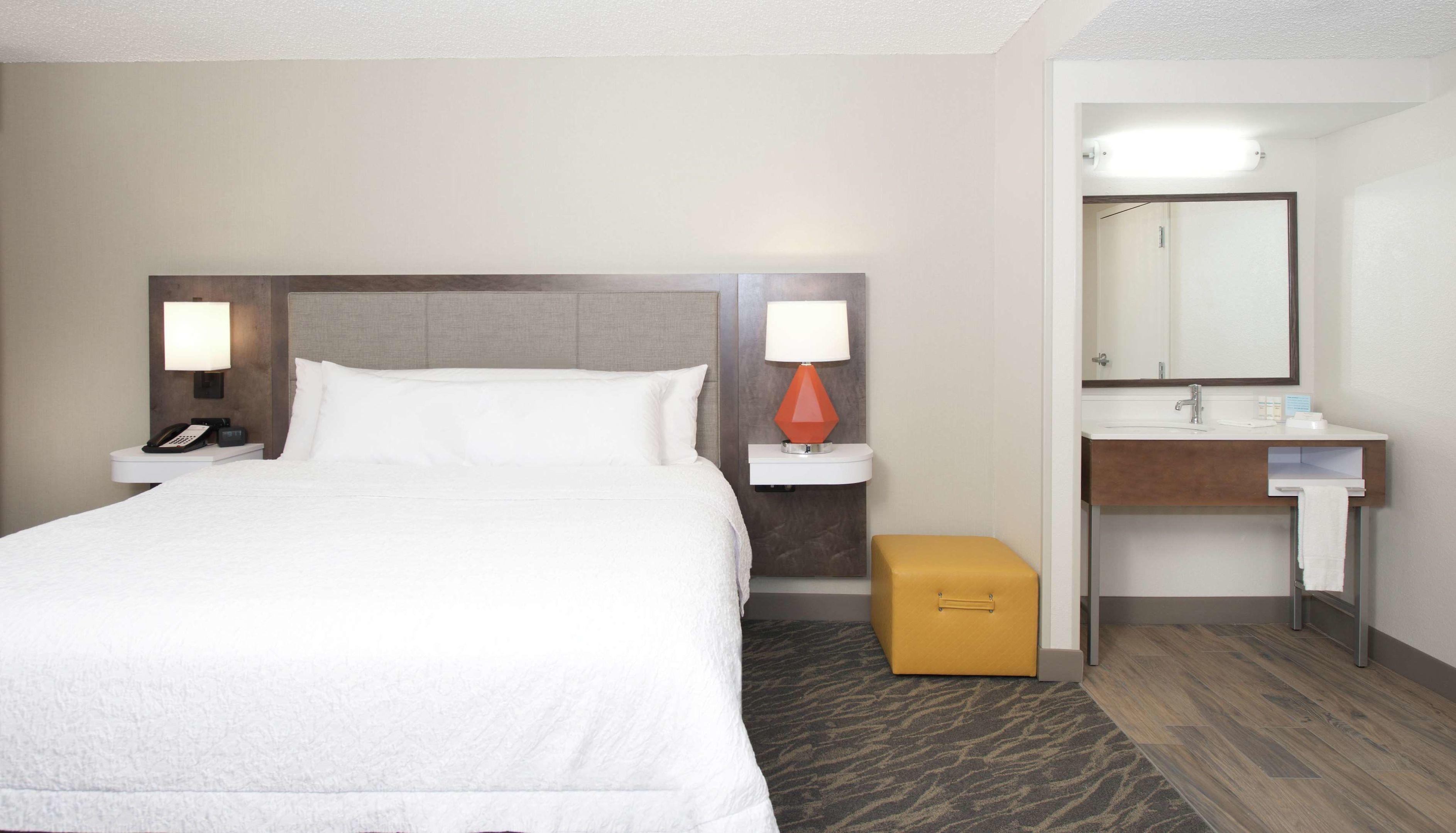 Hampton Inn & Suites N. Ft. Worth-Alliance Airport — photo 5
