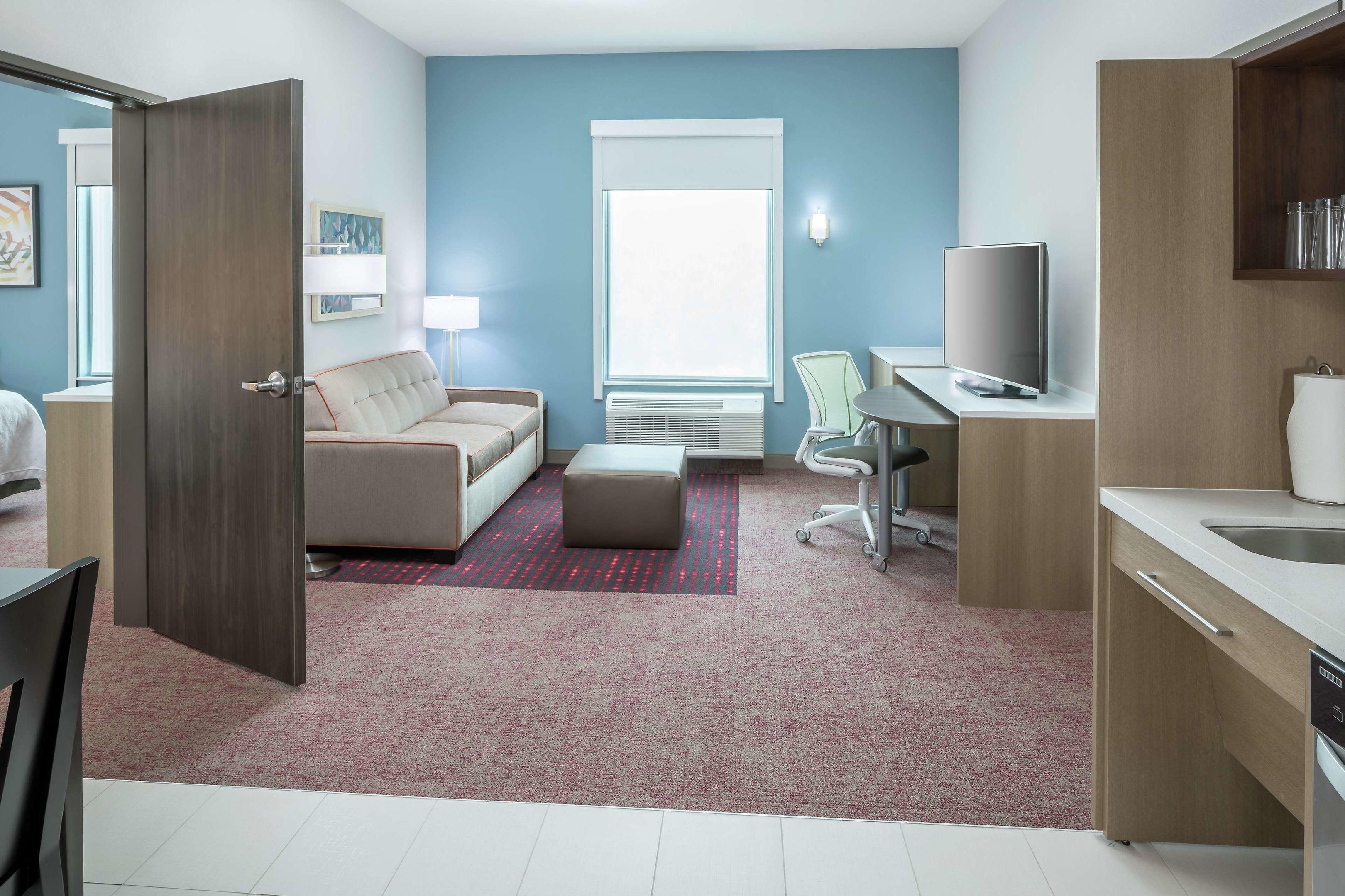 Home2 Suites By Hilton Orlando Airport — photo 4