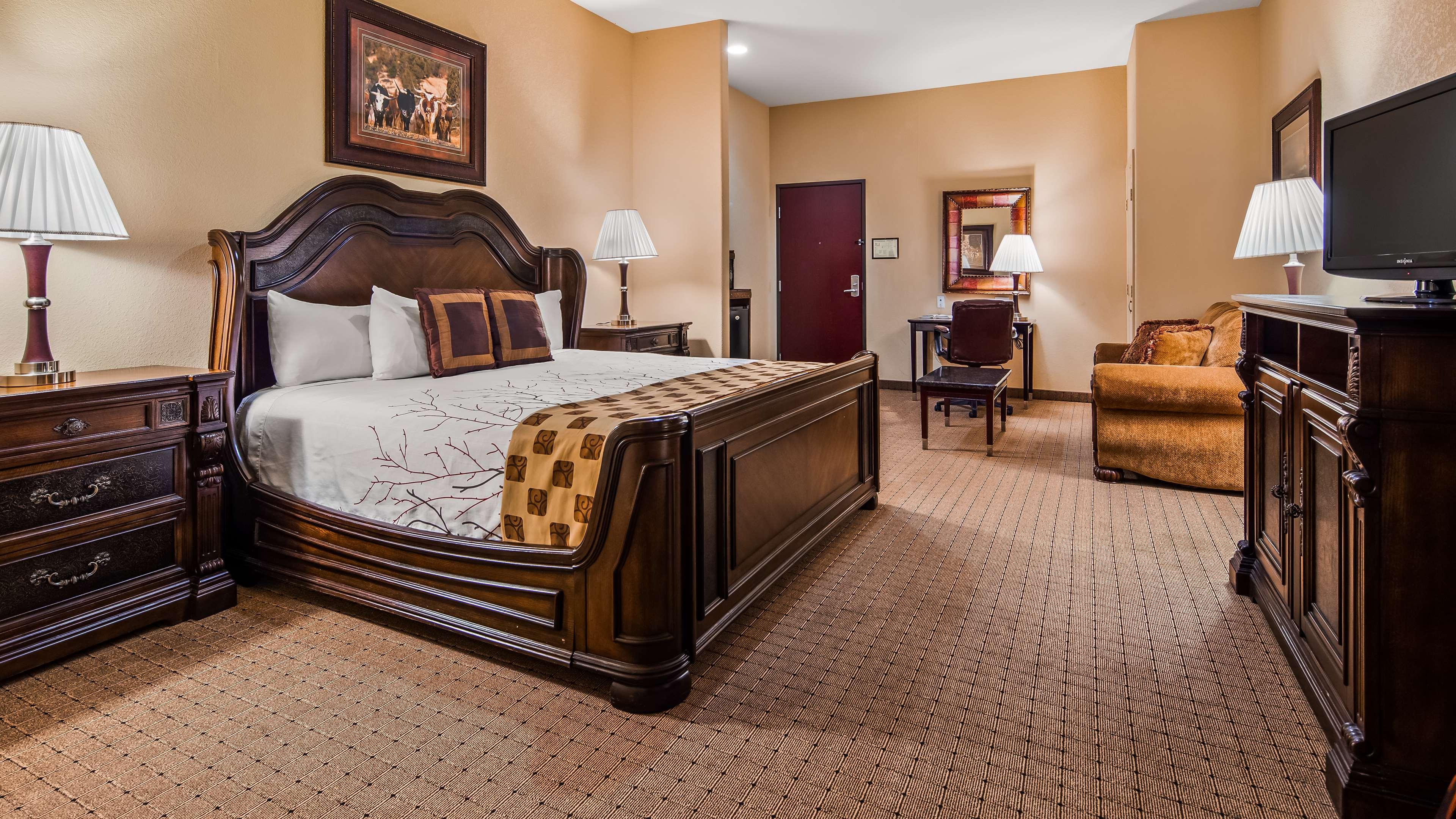 Best Western Plus Blanco Luxury Inn & Suites — photo 5