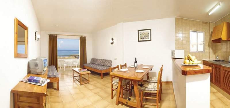 Apartamentos San Antonio Beach — photo 3