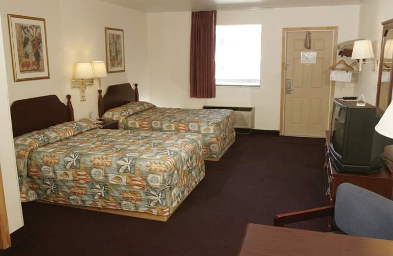 Roomba Inn & Suites Daytona Beach — photo 3