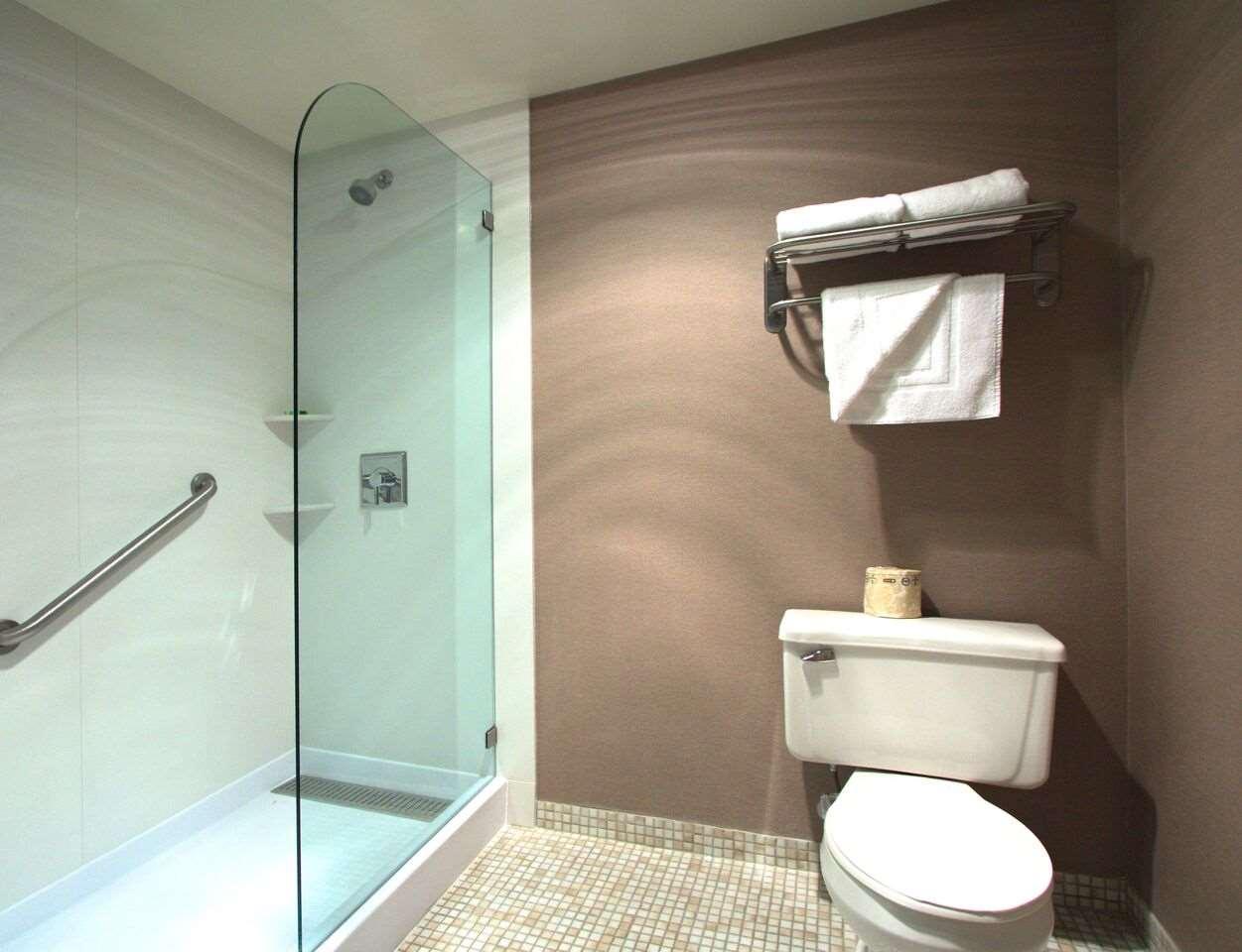 Executive Inn & Suites — photo 4