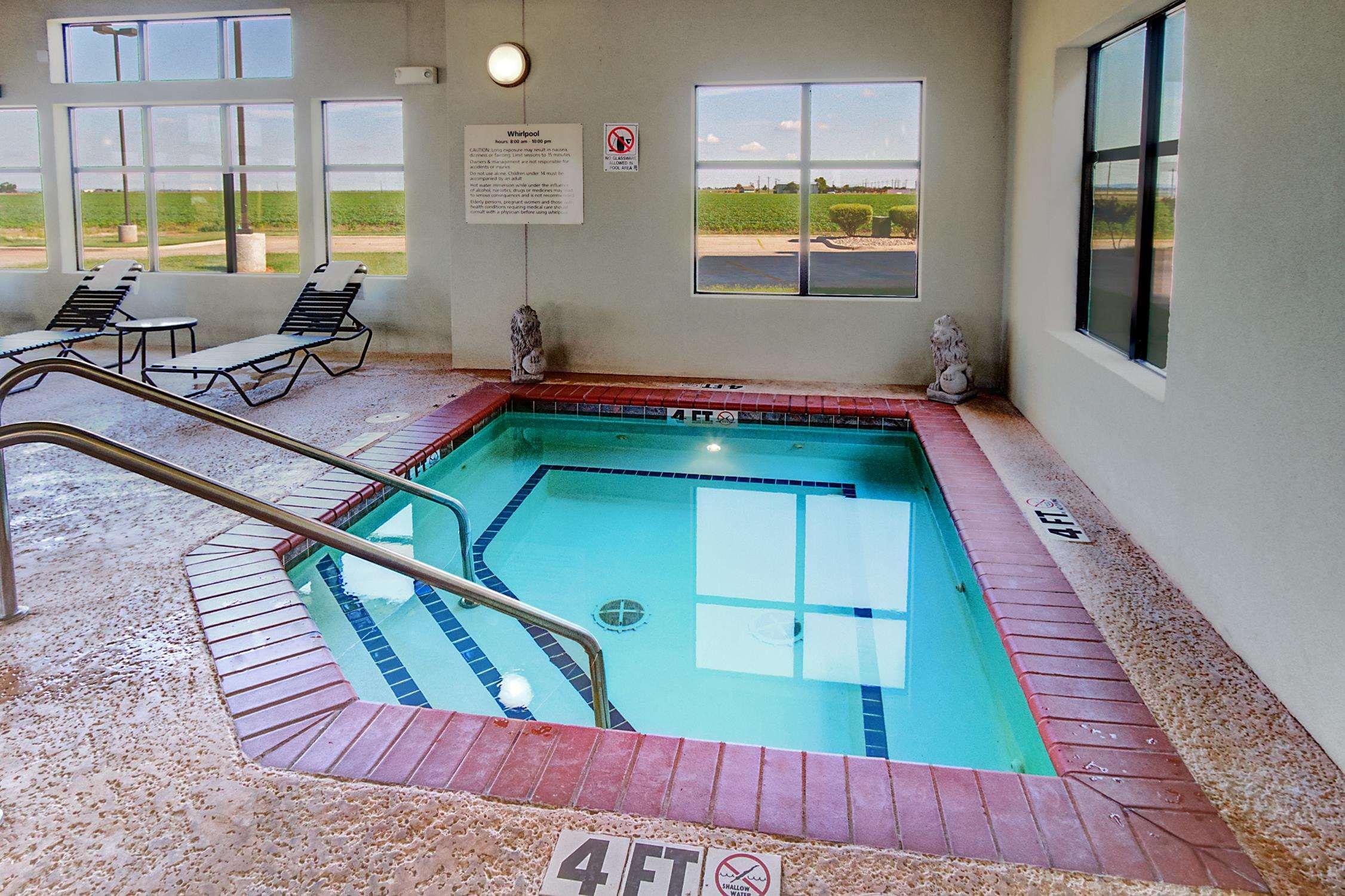 Hampton Inn & Suites Altus — photo 4