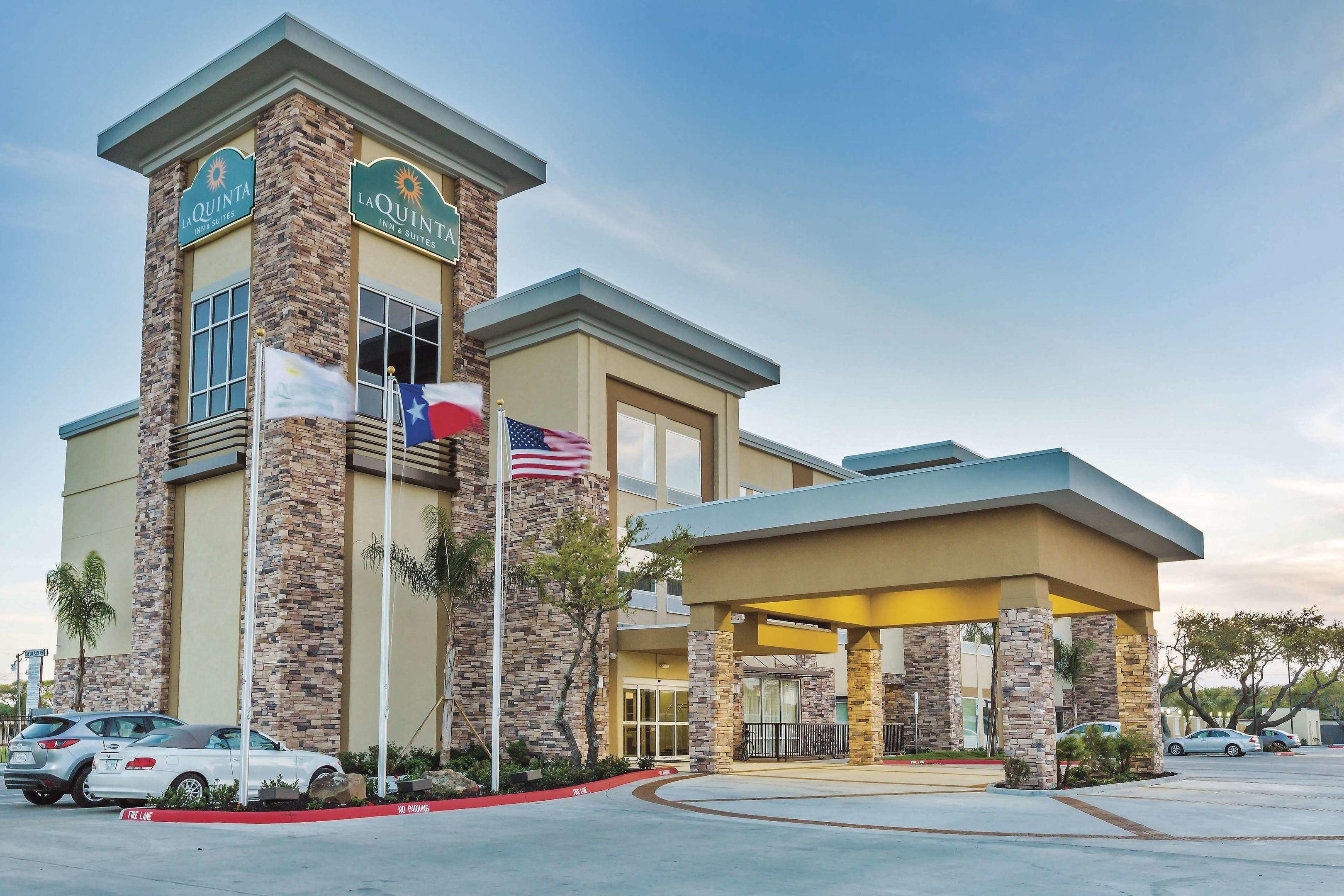 La Quinta Inn & Suites Rockport Fulton — photo 3