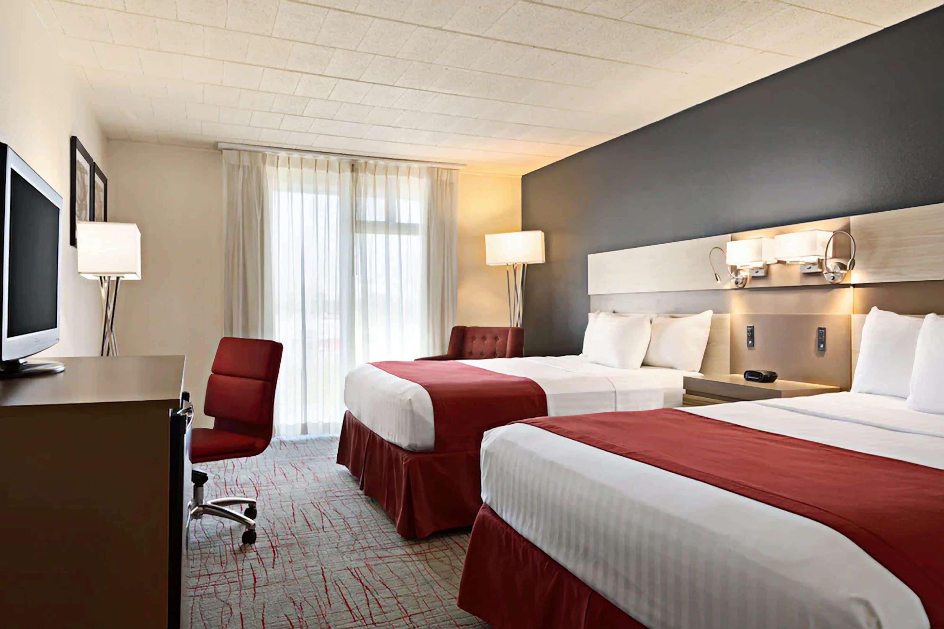 Ramada by Wyndham Clarion — photo 4