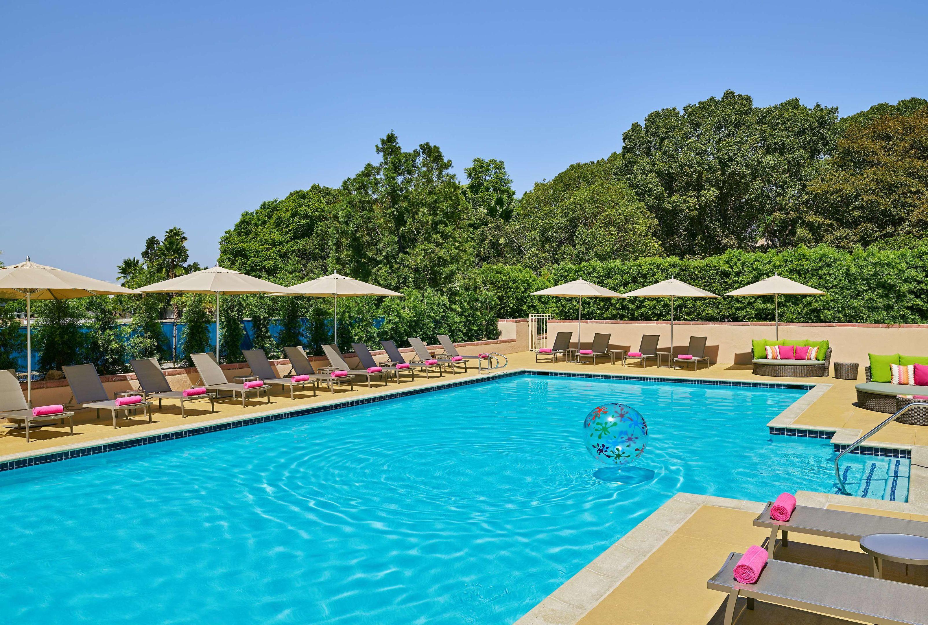 Hilton Los Angeles North-Glendale & Executive Meeting Center — photo 4