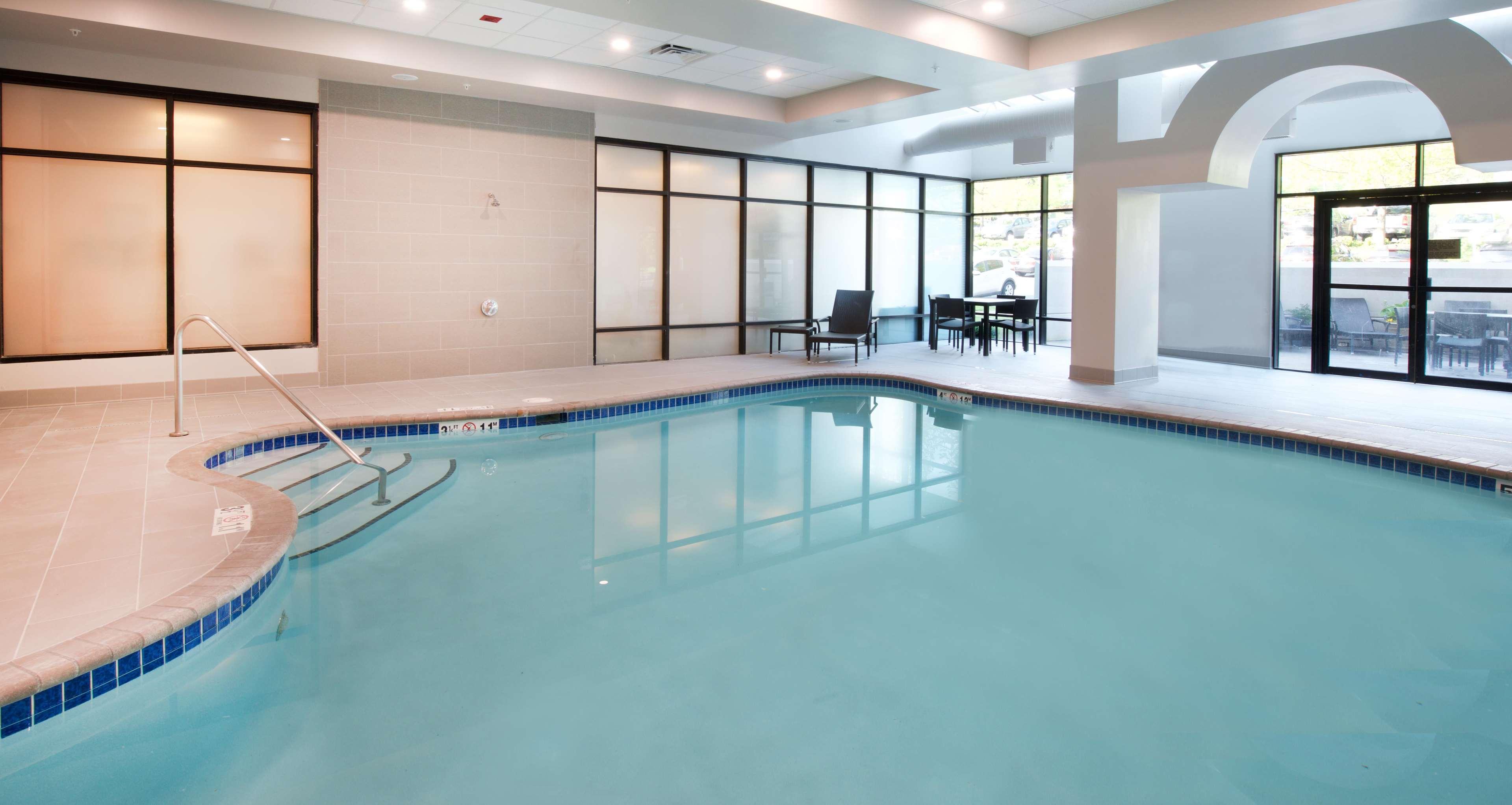 Embassy Suites Seattle North Lynnwood — photo 3
