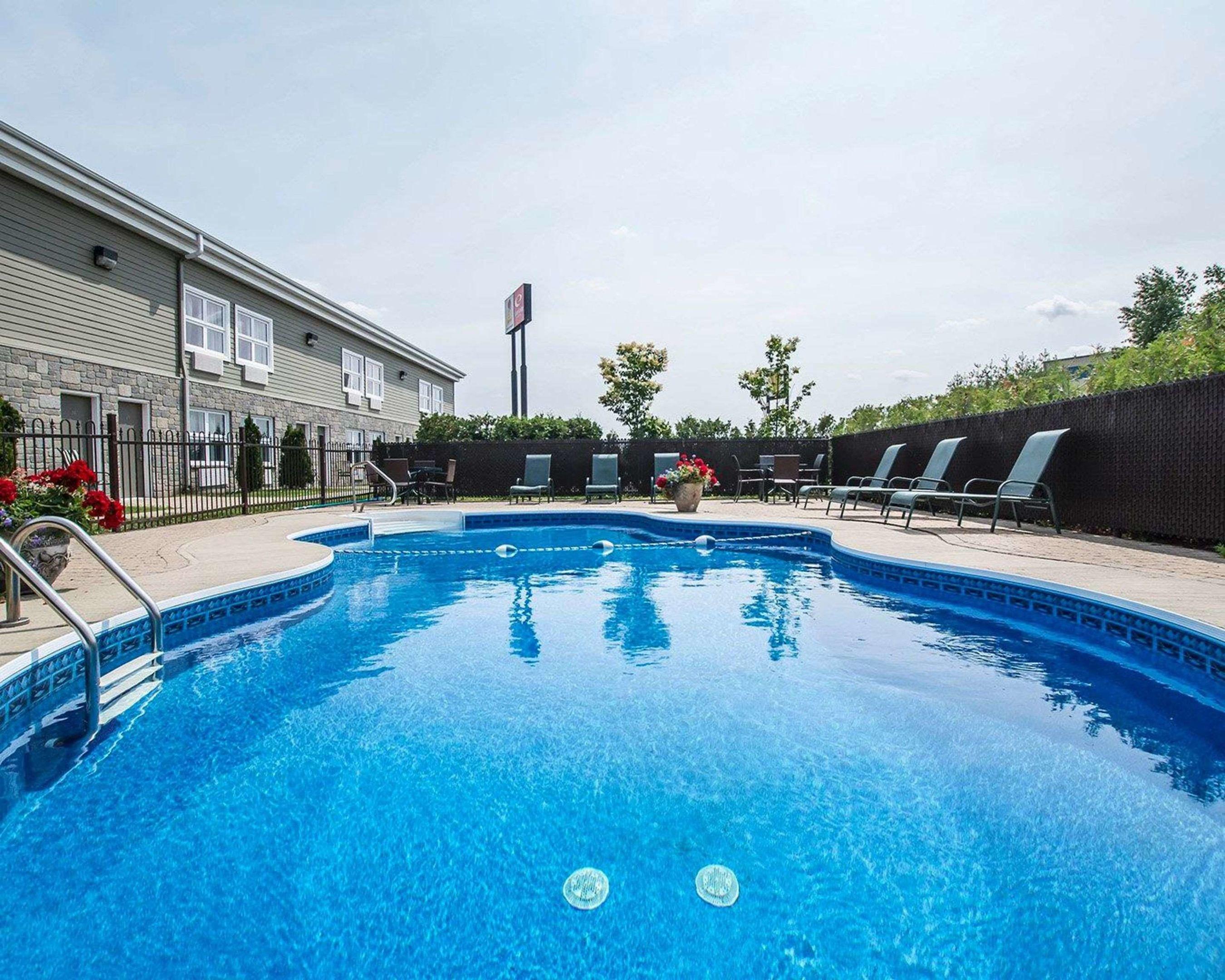 Econo Lodge Montmagny — photo 4