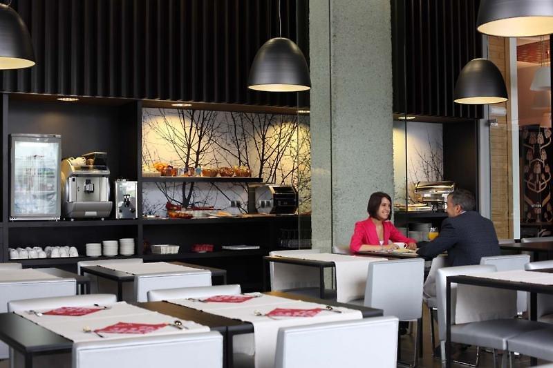 Sercotel Hotel Boulevard Vitoria-Gasteiz — photo 4