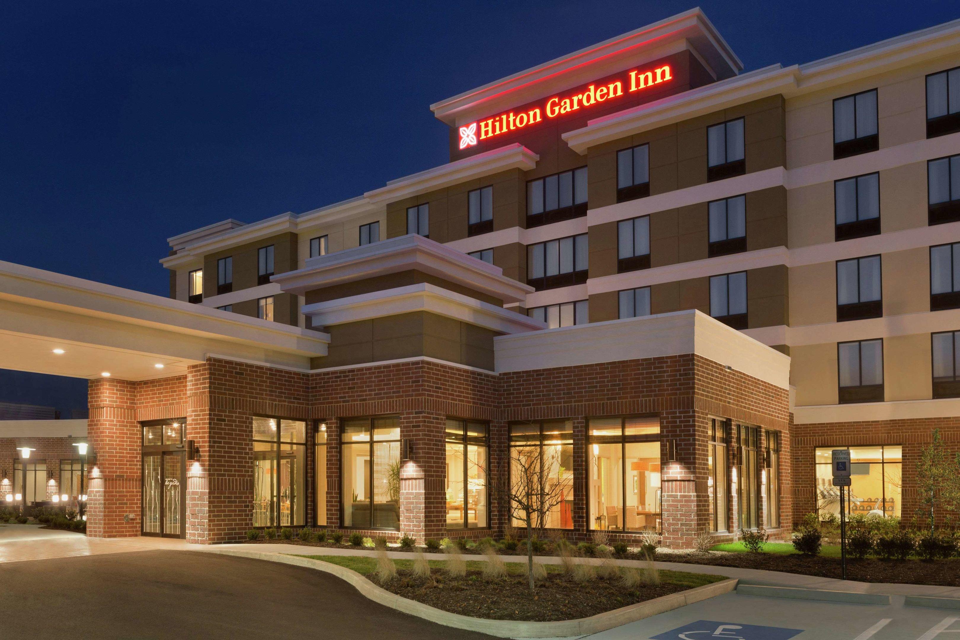 Hilton Garden Inn Pittsburgh Airport South - Robinson Mall