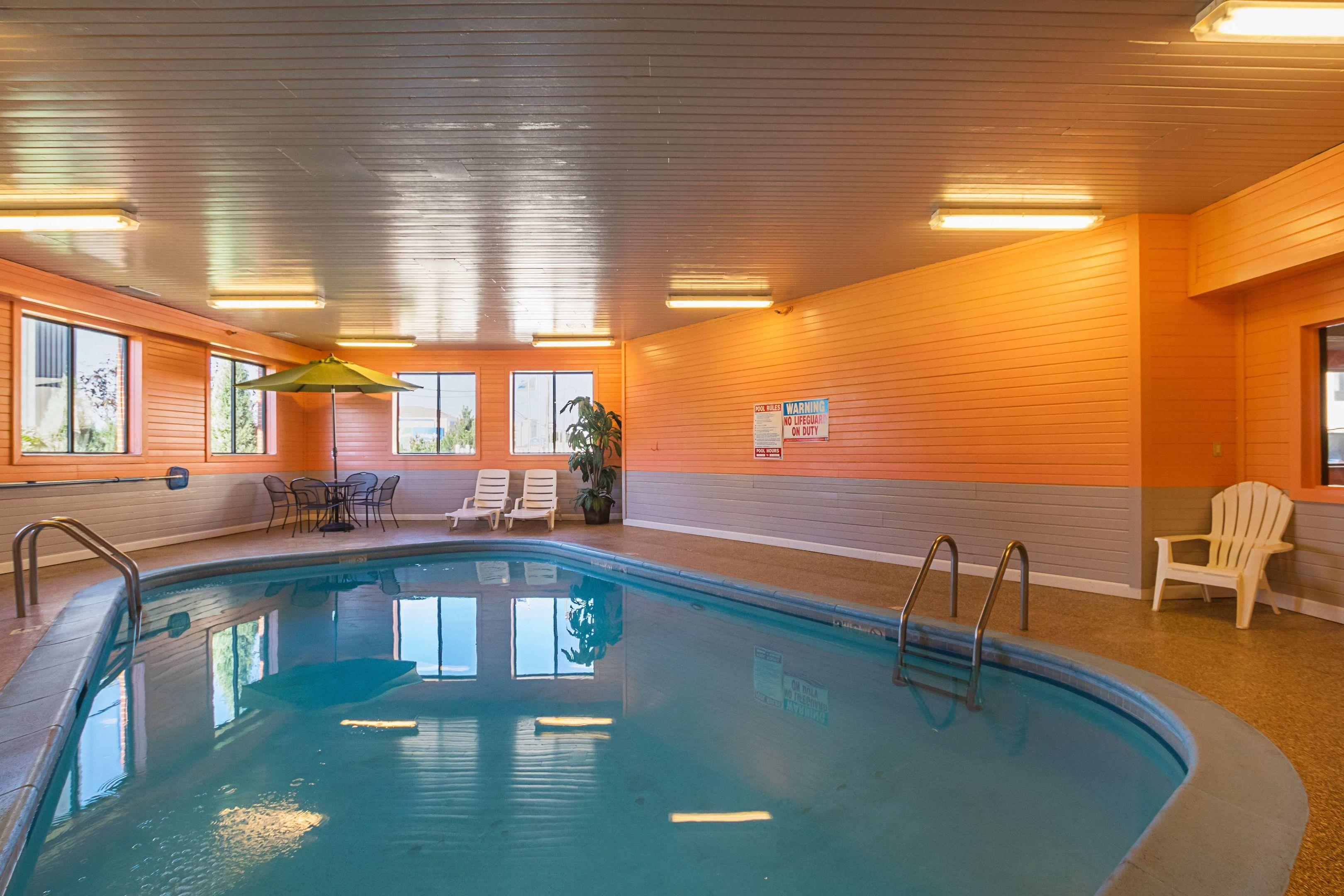 Motel 6 Crossroads Mall - Waterloo - Cedar Falls — photo 4