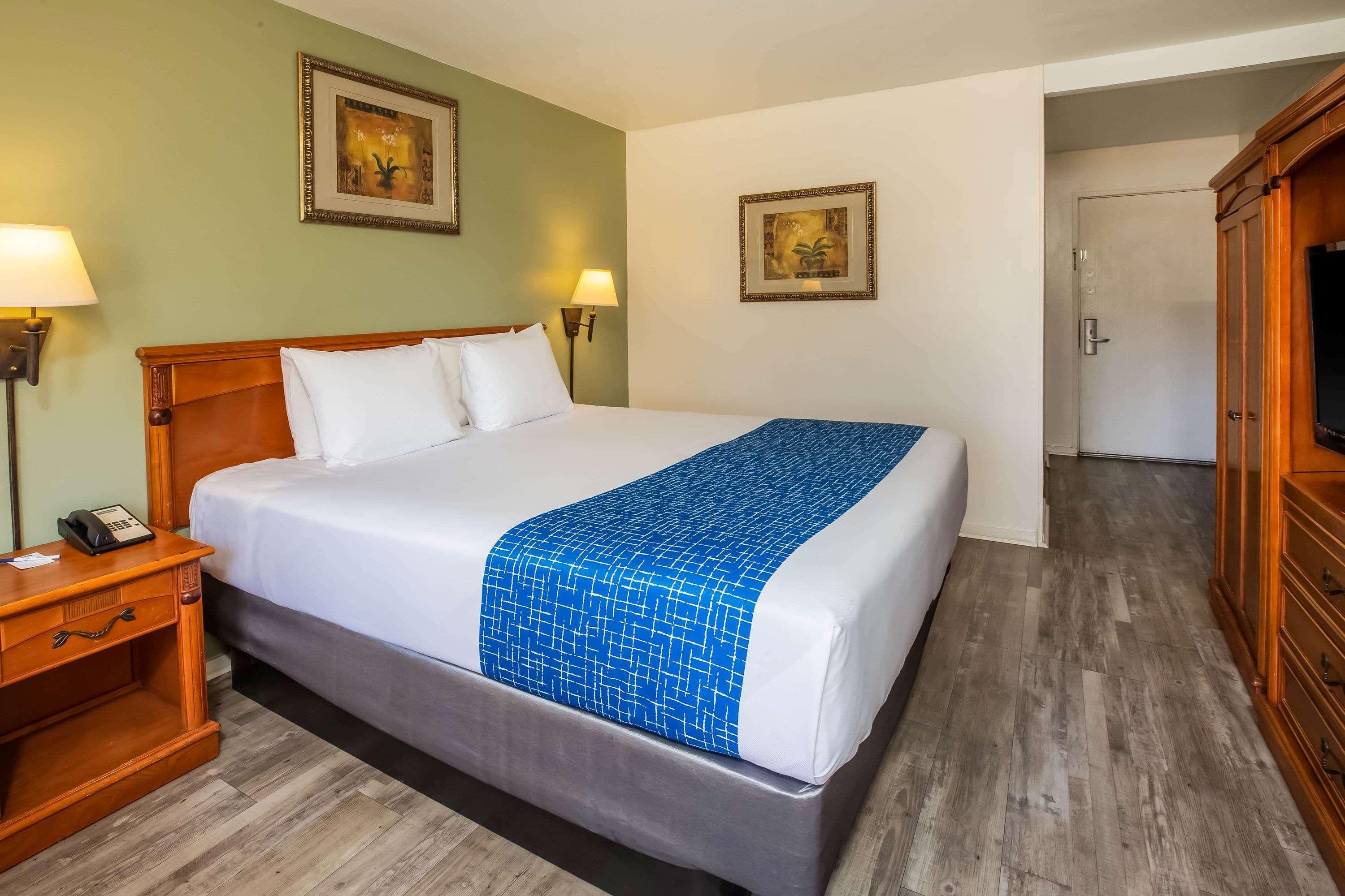 Travelodge Red Bluff — photo 4