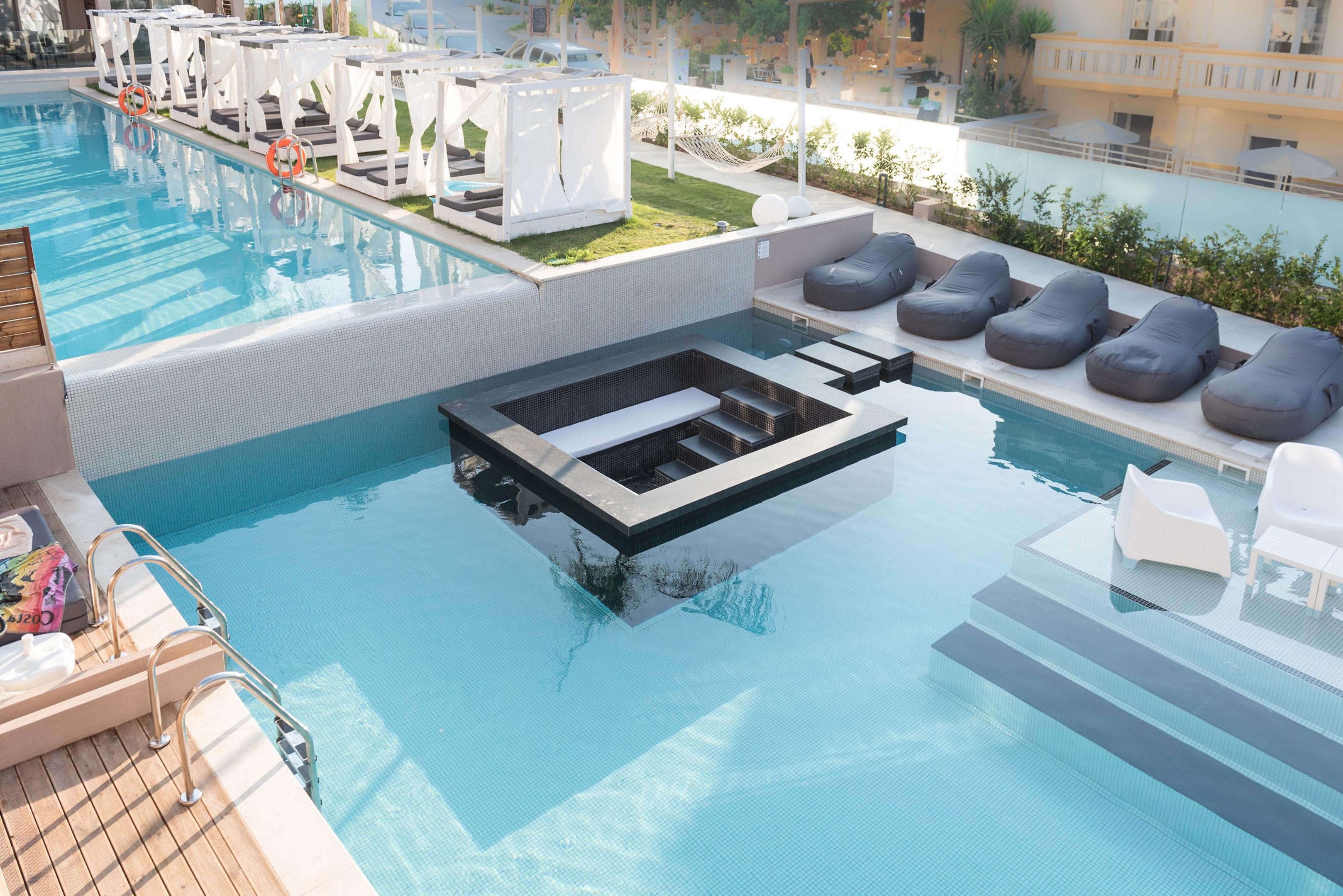 Epos Luxury Hotel — photo 3