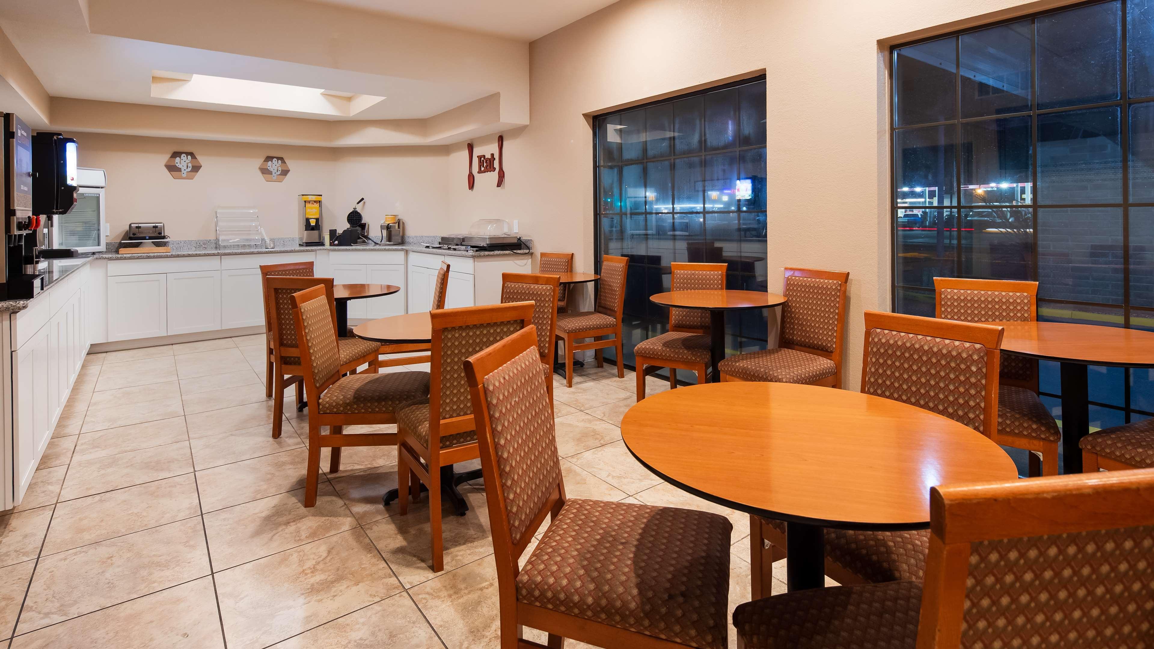 SureStay Plus Hotel by Best Western Willcox — photo 4