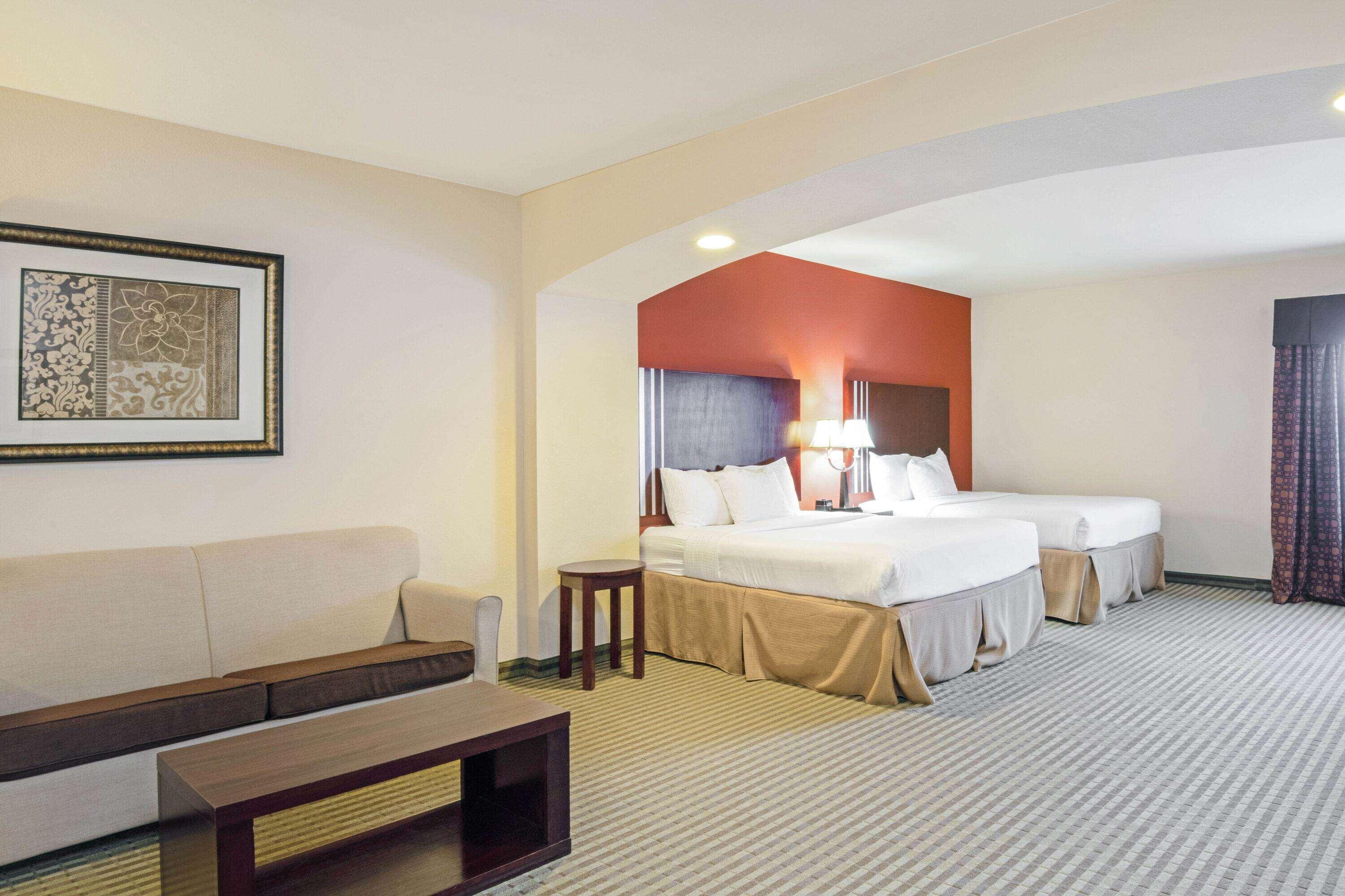 La Quinta Inn & Suites Woodward — photo 4