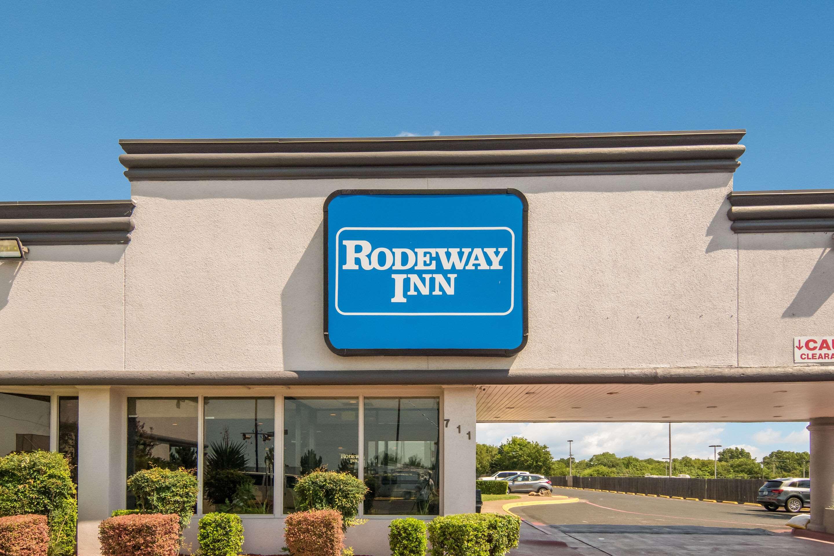 Rodeway Inn — photo 5