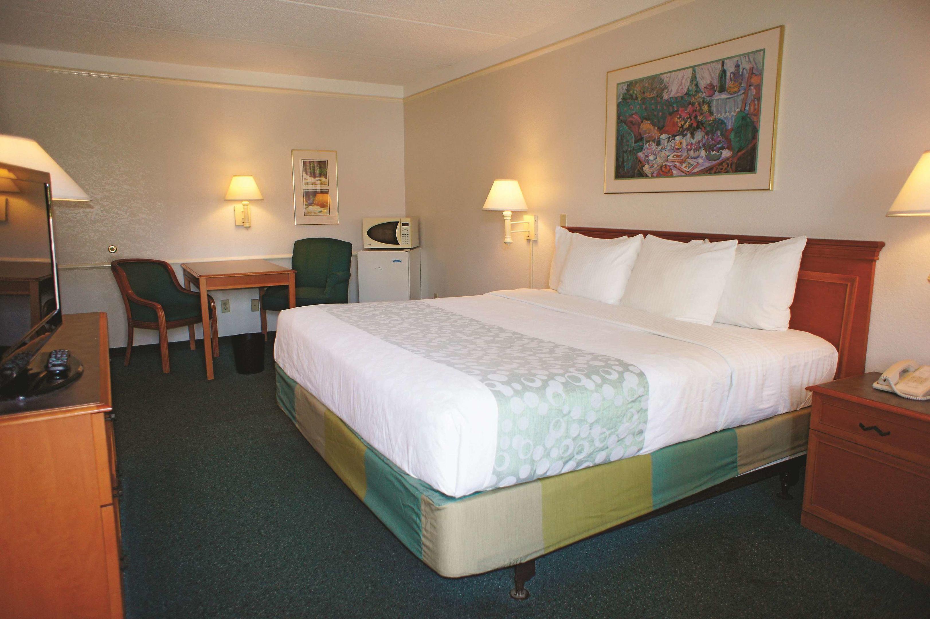 La Quinta Bakersfield — photo 4