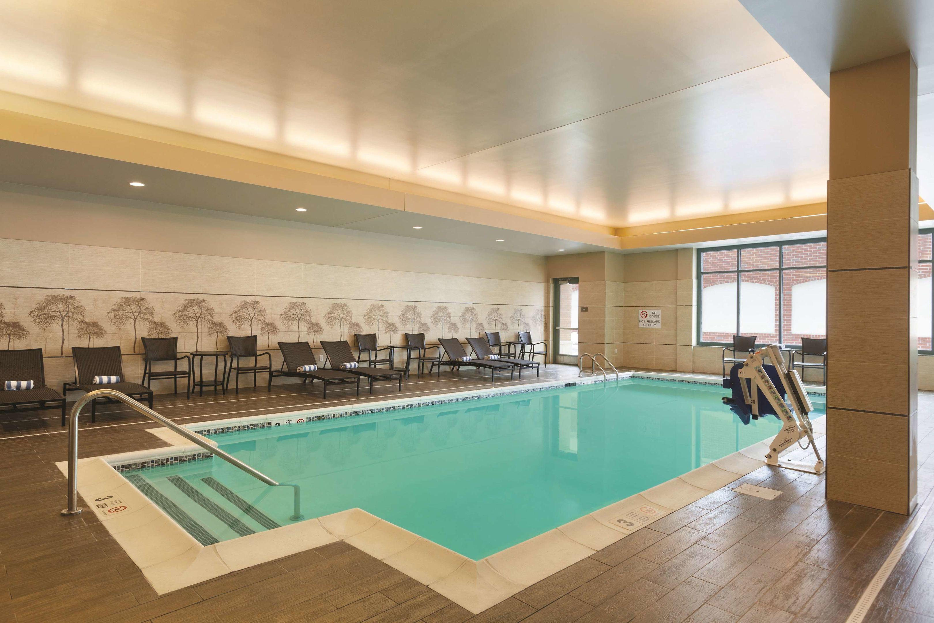 Embassy Suites by Hilton Saratoga Springs — photo 4