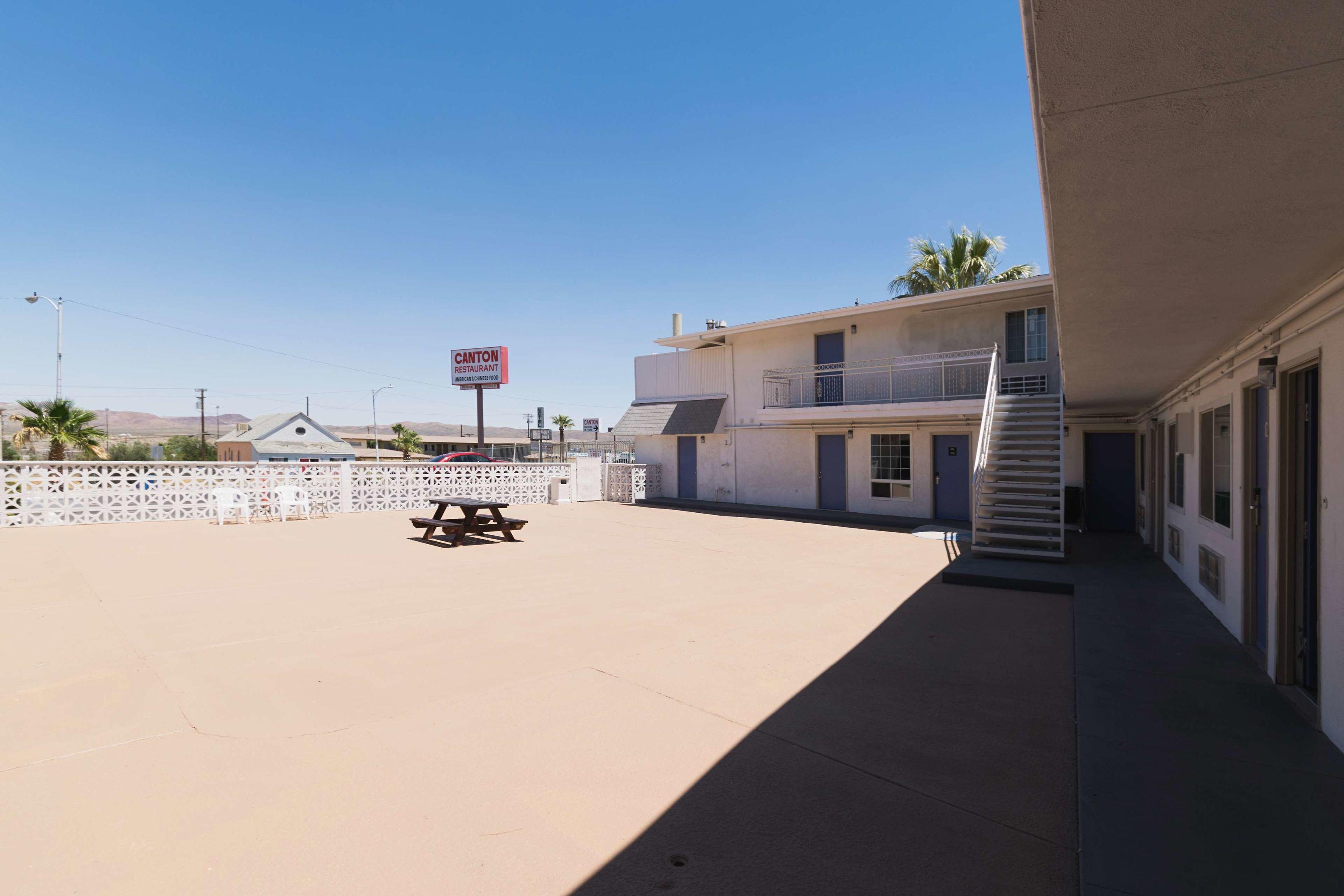 Motel 6 Barstow, CA - Route 66 — photo 3