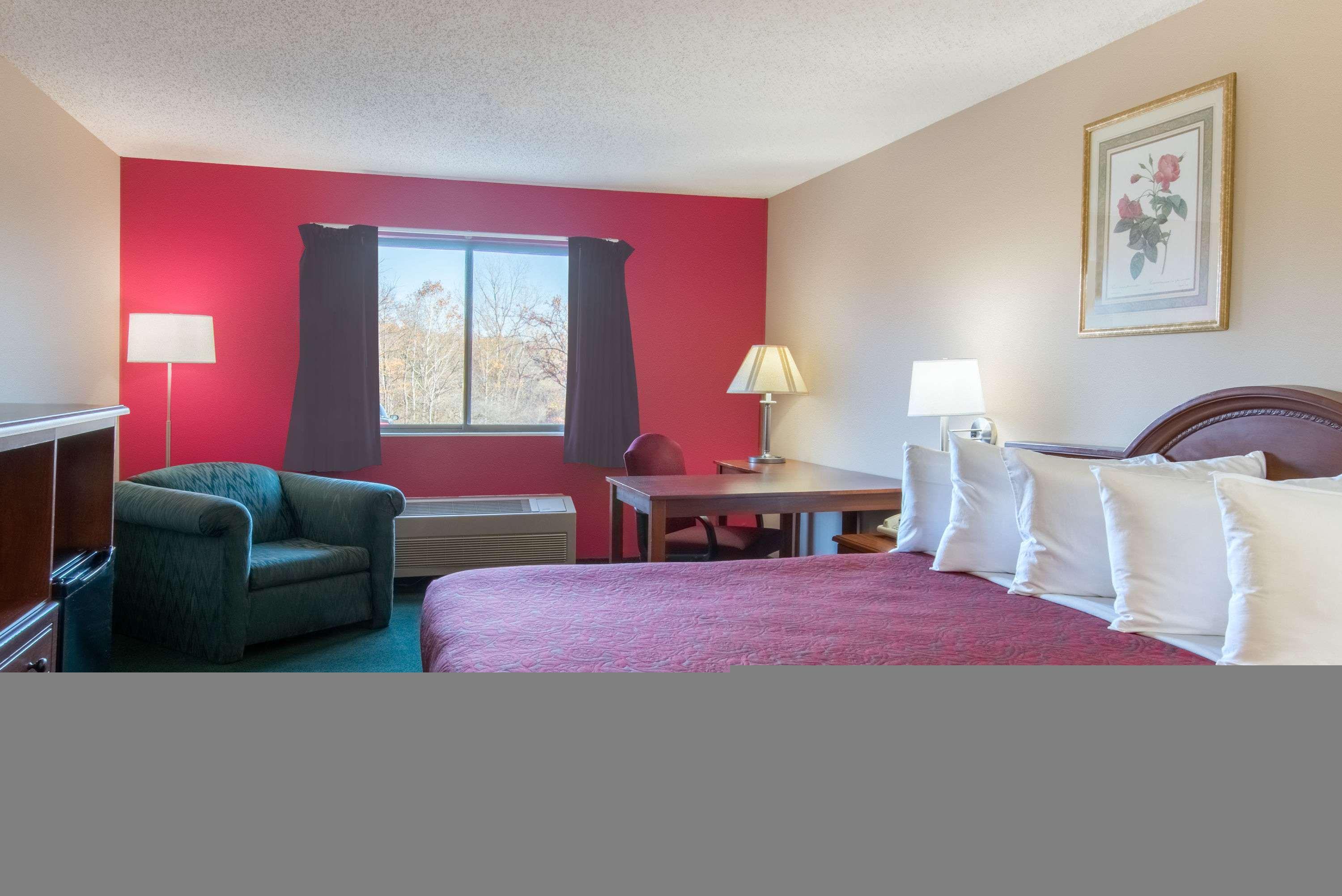 Days Inn by Wyndham Wooster — photo 4