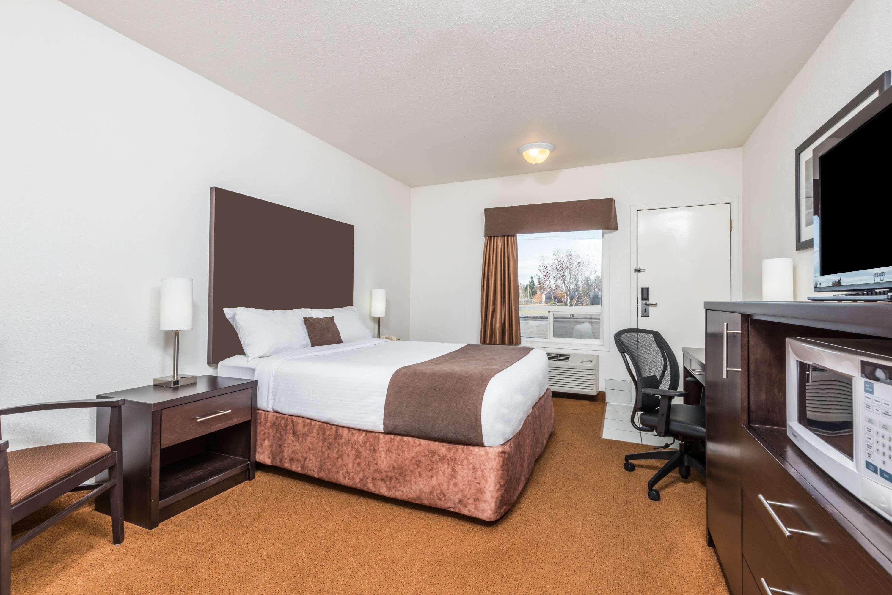 Super 8 by Wyndham Vermilion AB — photo 4