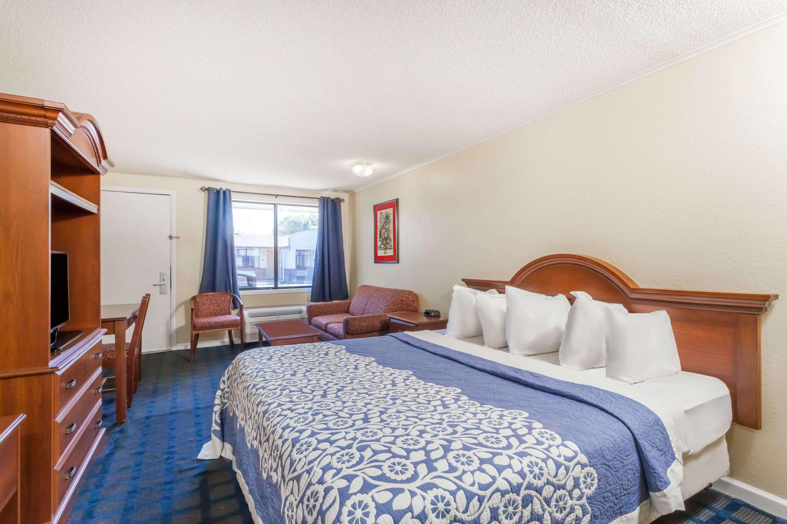 Days Inn Dover Downtown — photo 5