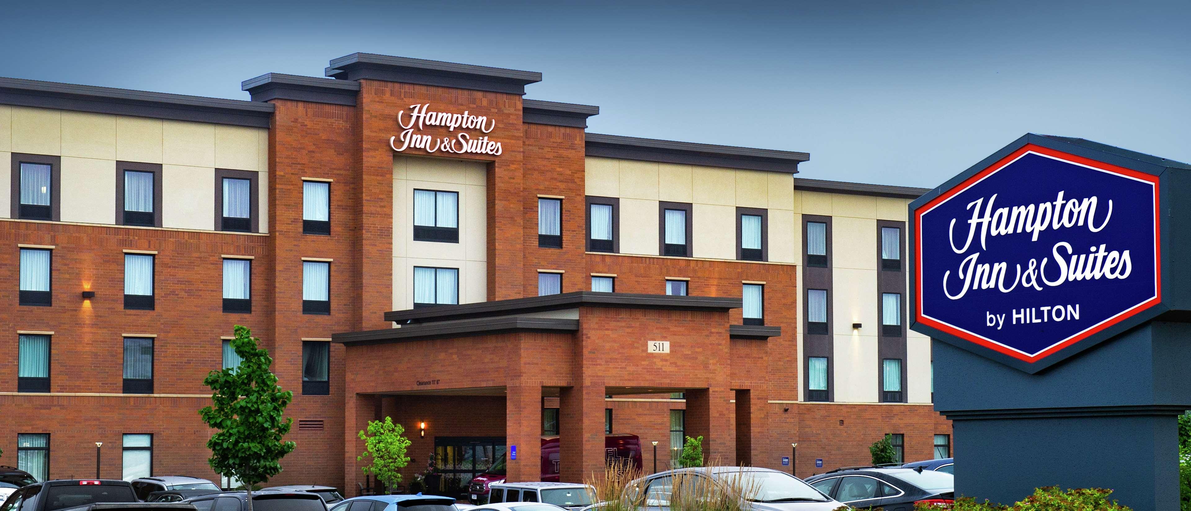 Hampton Inn & Suites La Crosse Downtown — photo 4