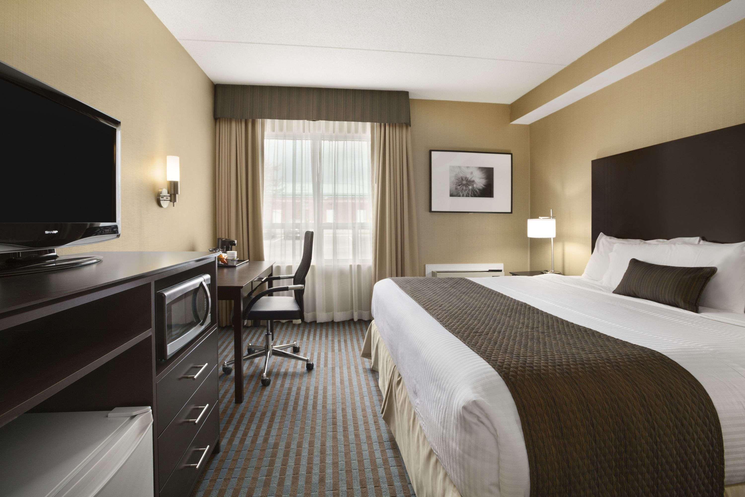 Days Inn Stouffville — photo 5