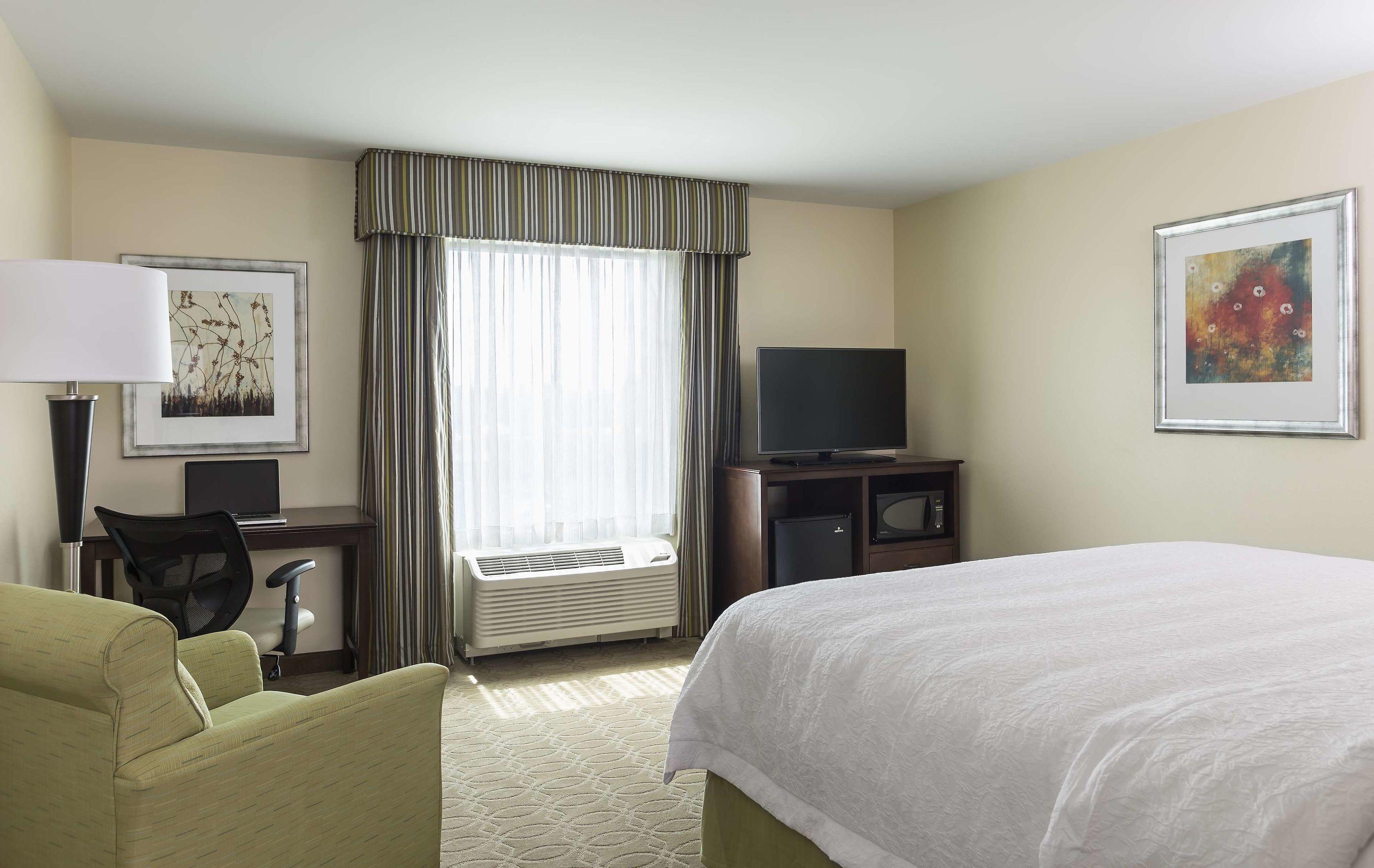 Hampton Inn and Suites Philadelphia Montgomeryville — photo 4
