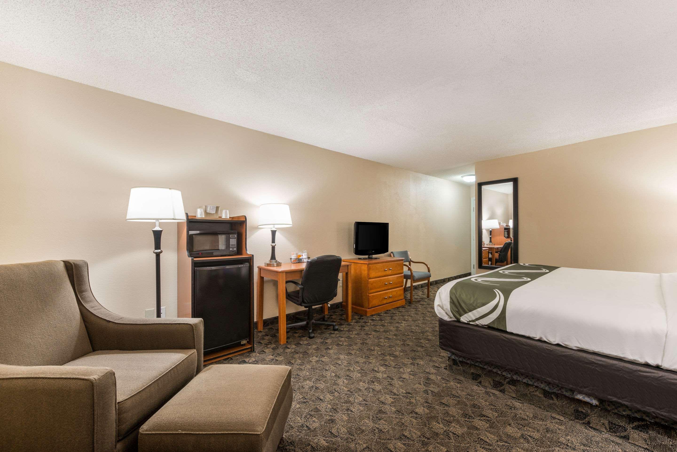 Quality Inn & Suites — photo 4