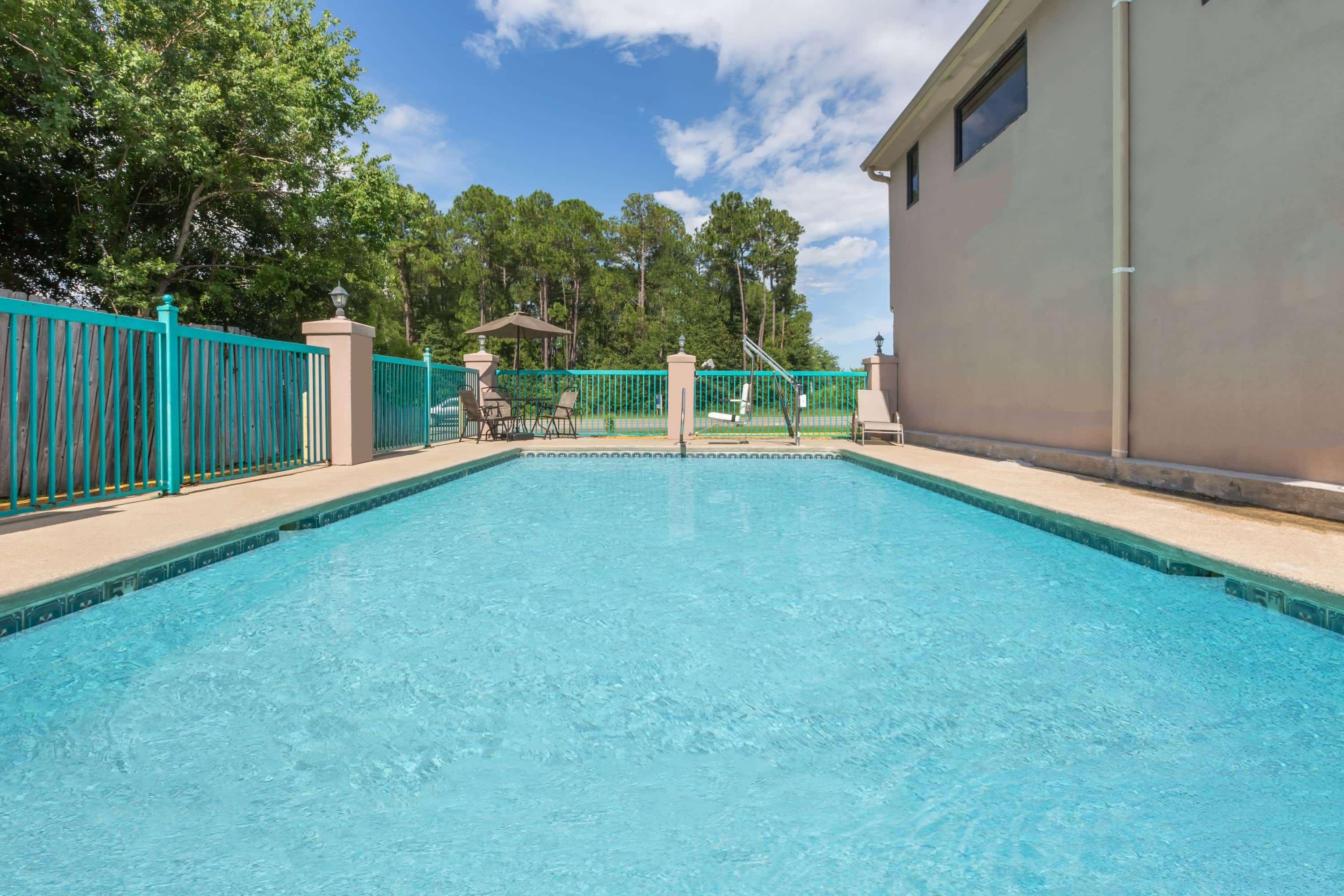 Ramada Limited Biloxi/Ocean Springs — photo 4