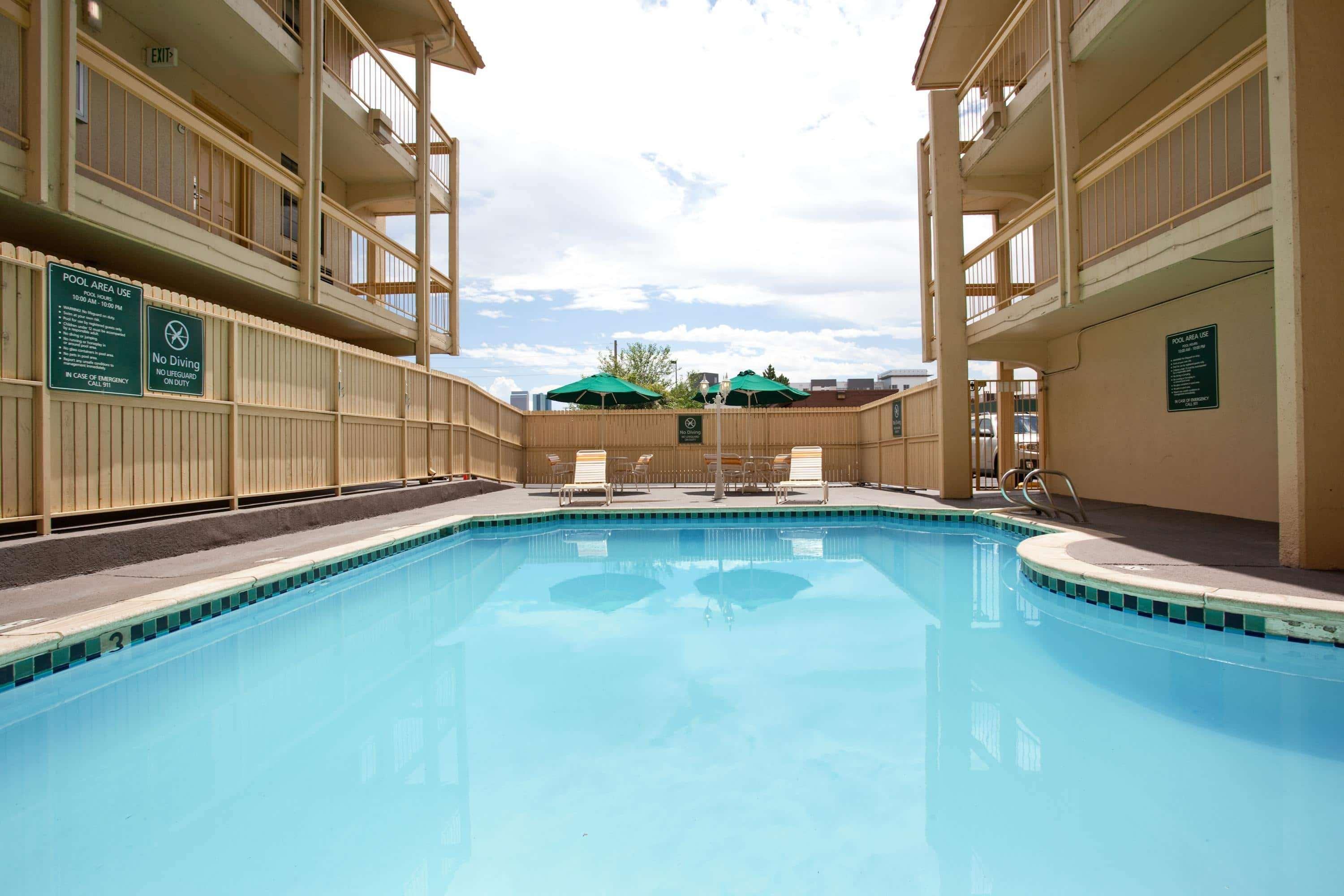La Quinta Inn Denver Central — photo 4