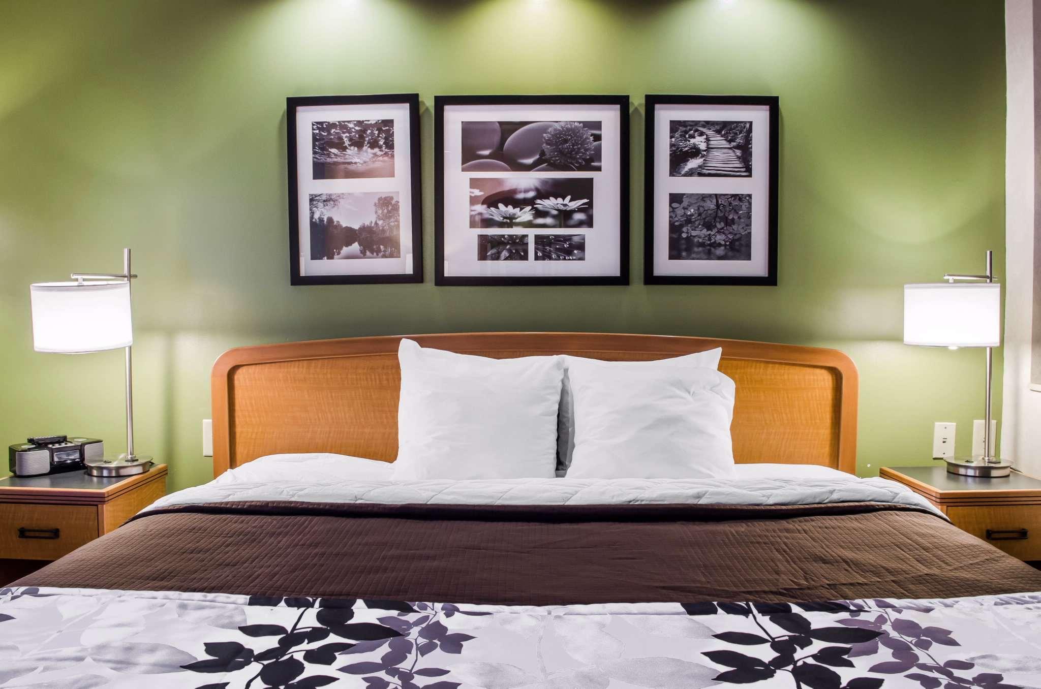 Sleep Inn & Suites — photo 4