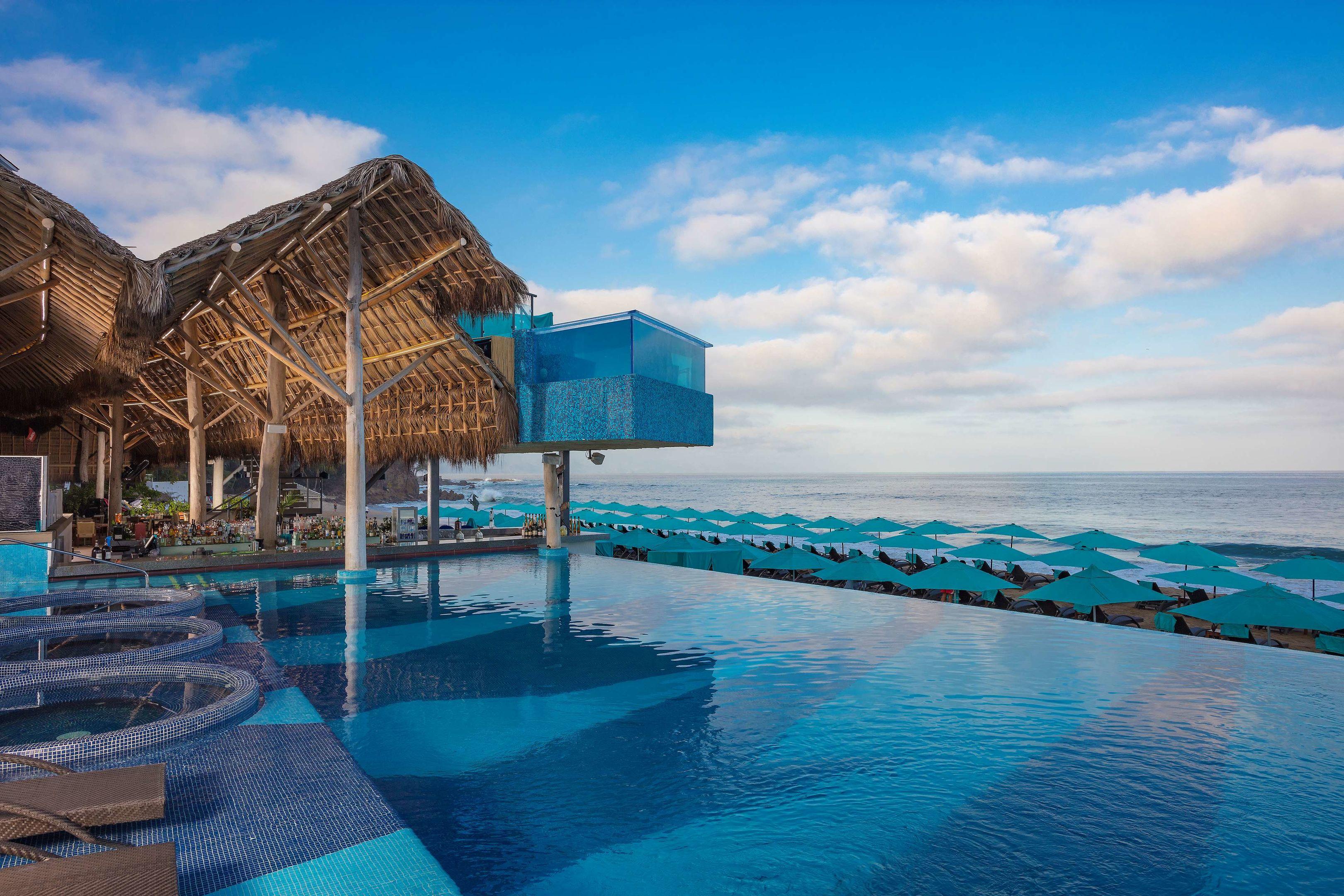 Almar Resort Luxury LGBT Beach Front Experience — photo 3