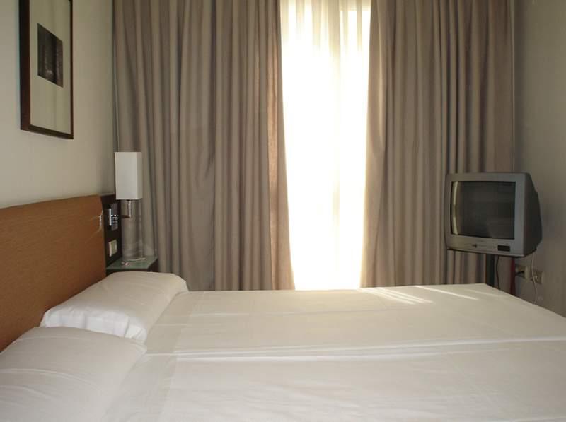 Hotel Vértice Sevilla — photo 4