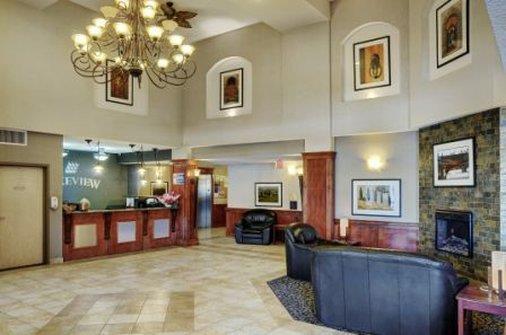 Lakeview Inn & Suites Fort Nelson — photo 5