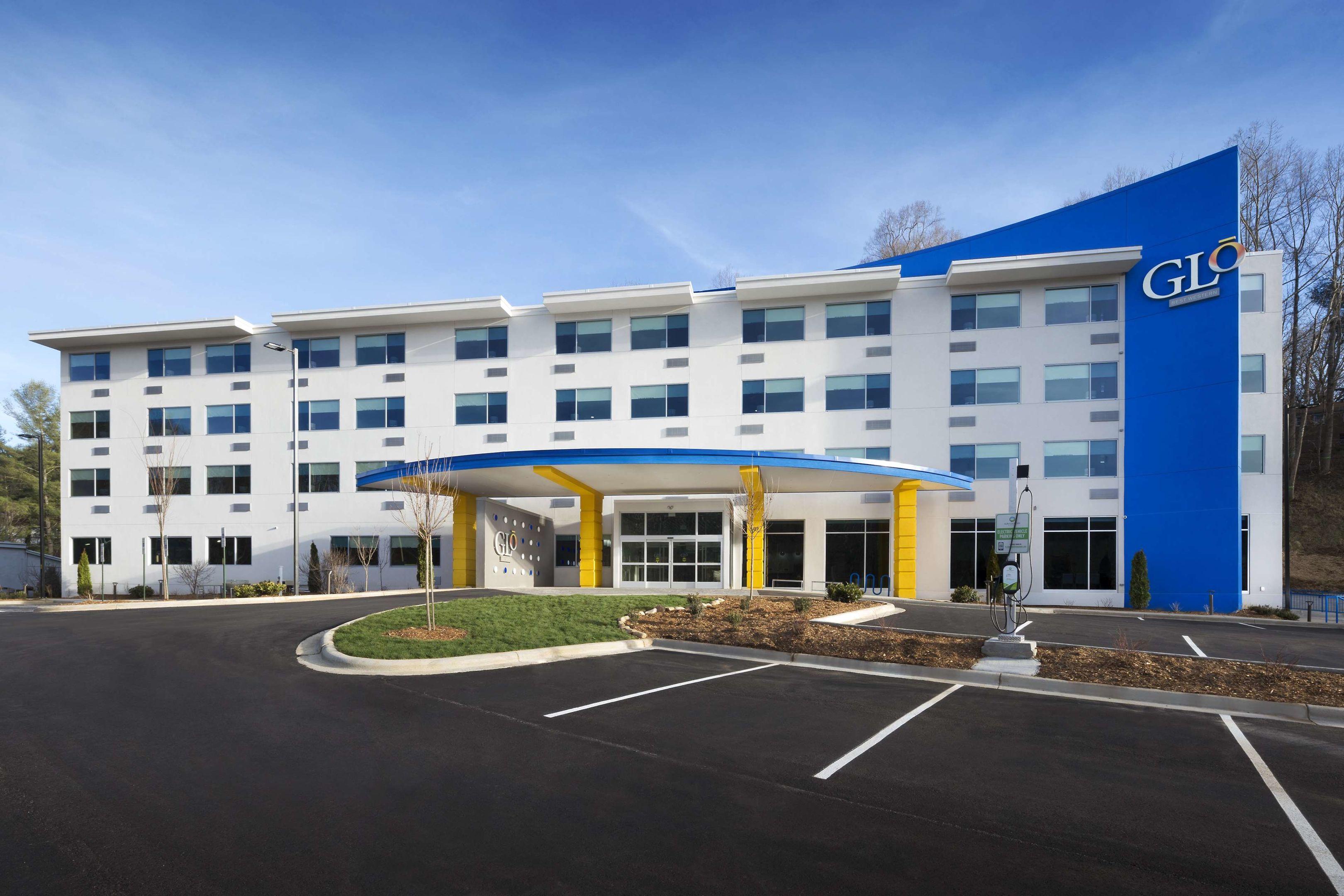 GLo Best Western Asheville Tunnel Road — photo 4