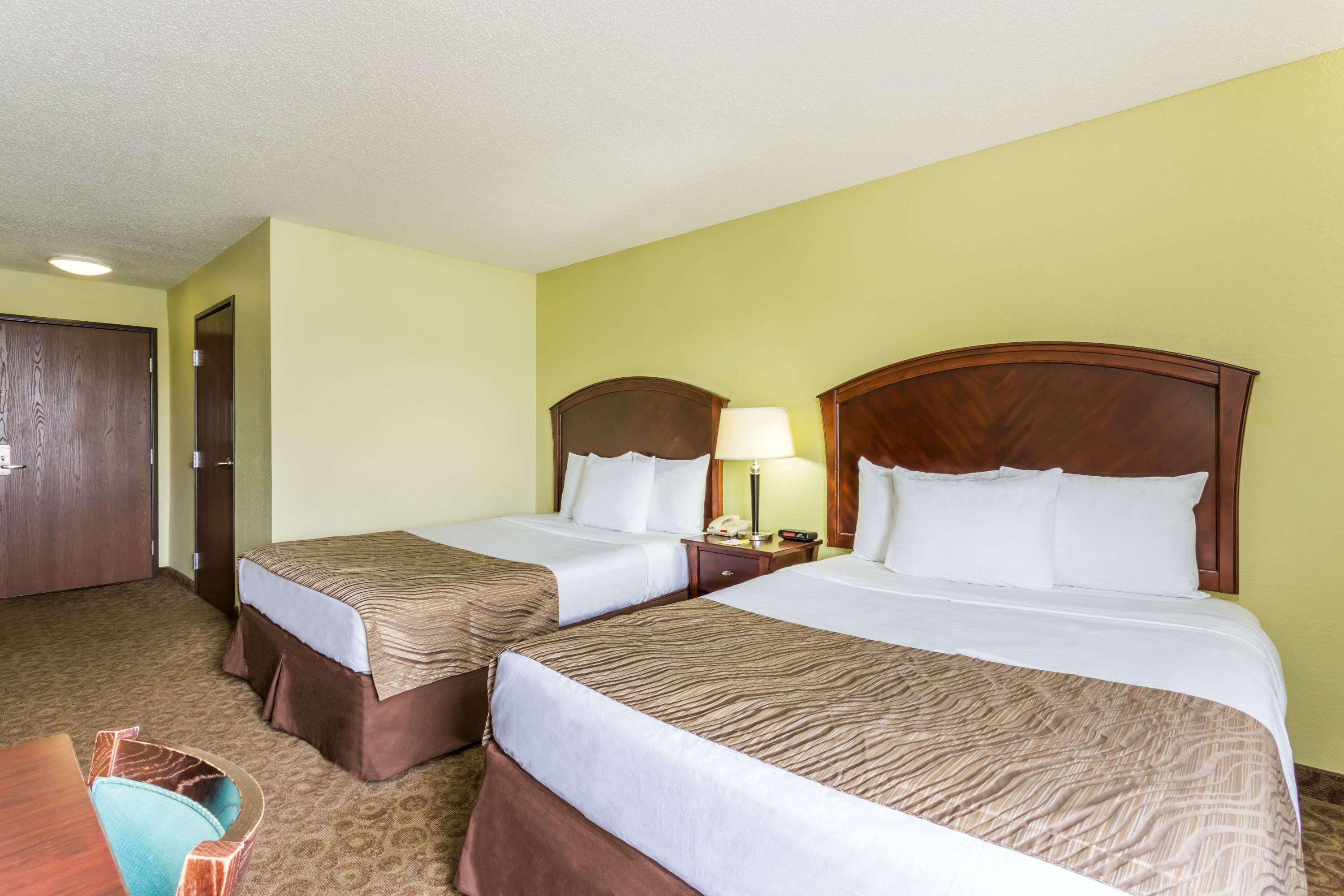 Days Inn Doswell At the Park — photo 4