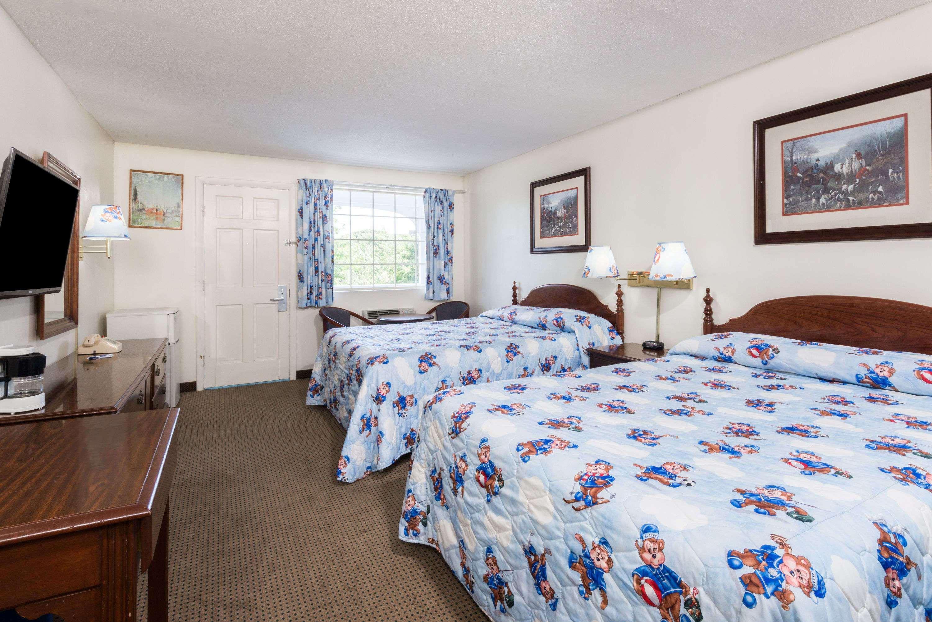 Travelodge Cape Cod Area — photo 5