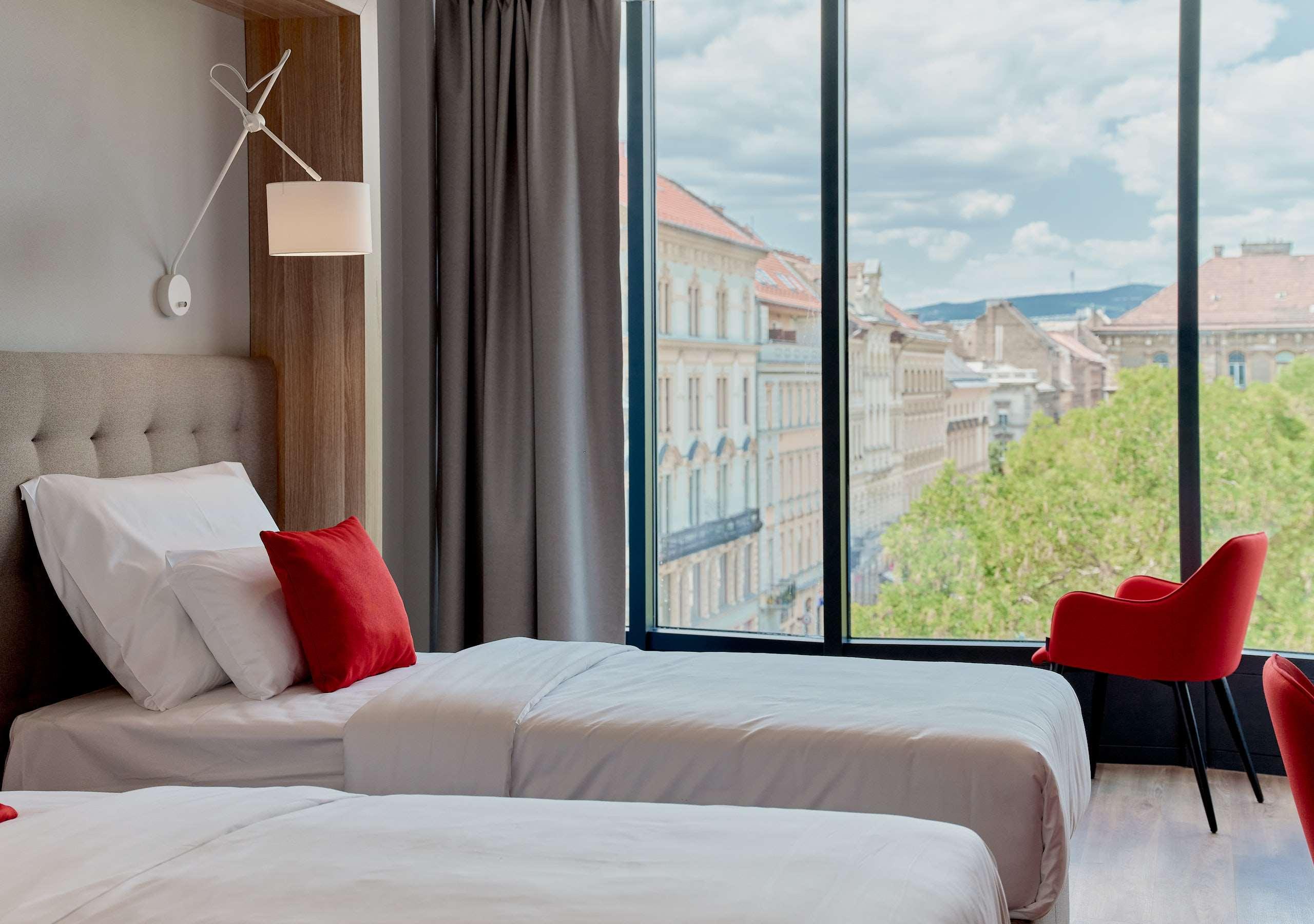 Up Hotel Budapest — photo 4